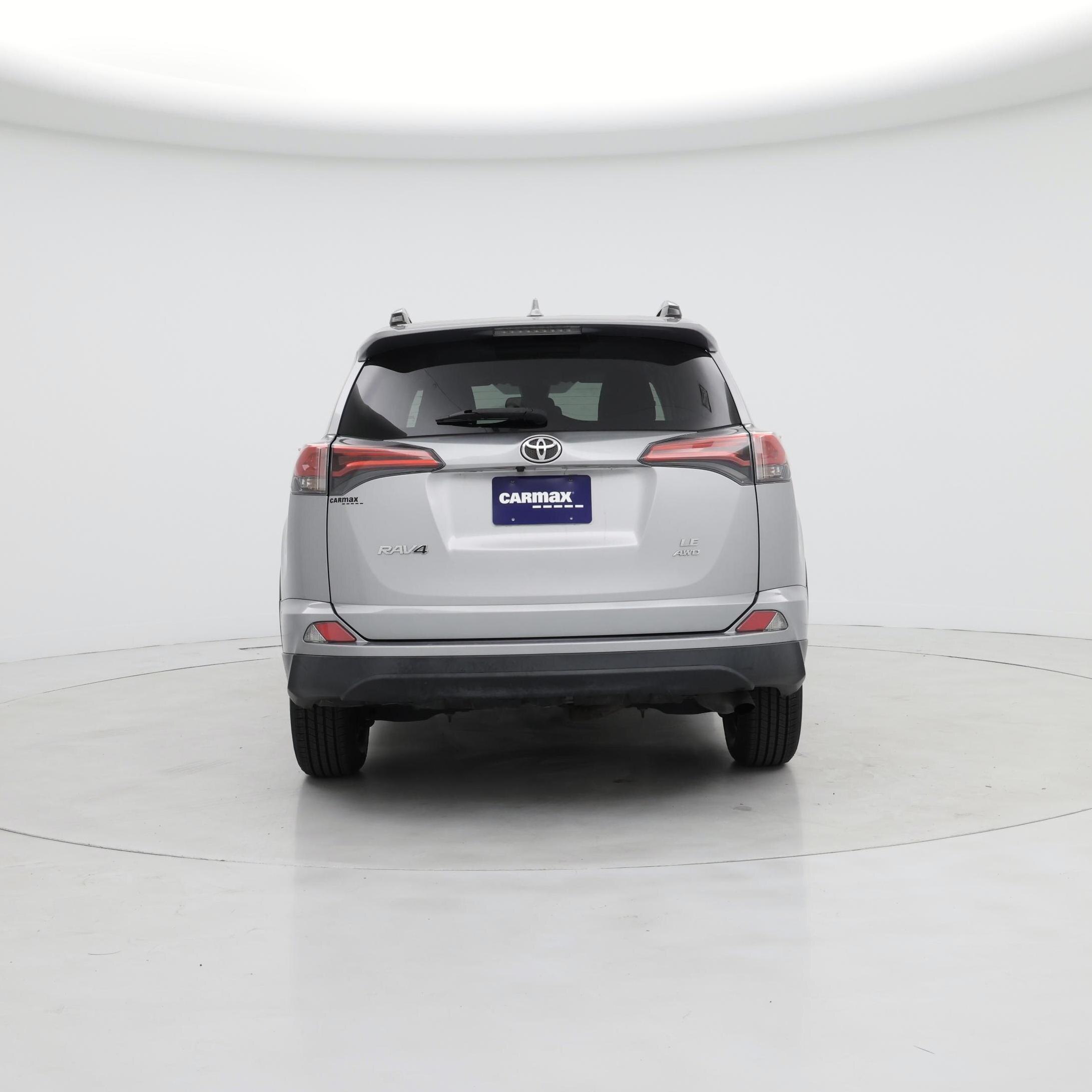 Thumbnail: 2017 Toyota RAV4 - 6