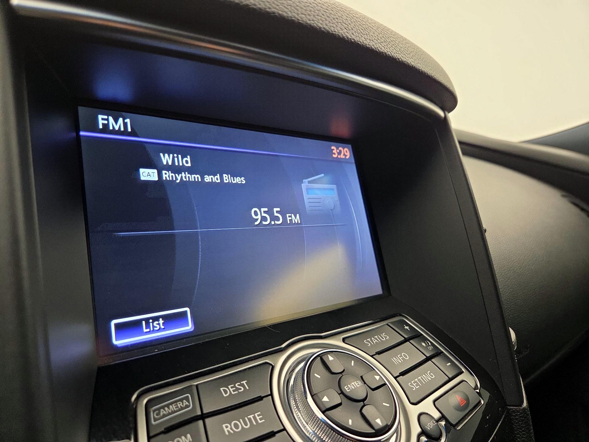 Thumbnail: 2017 INFINITI QX70 - 15