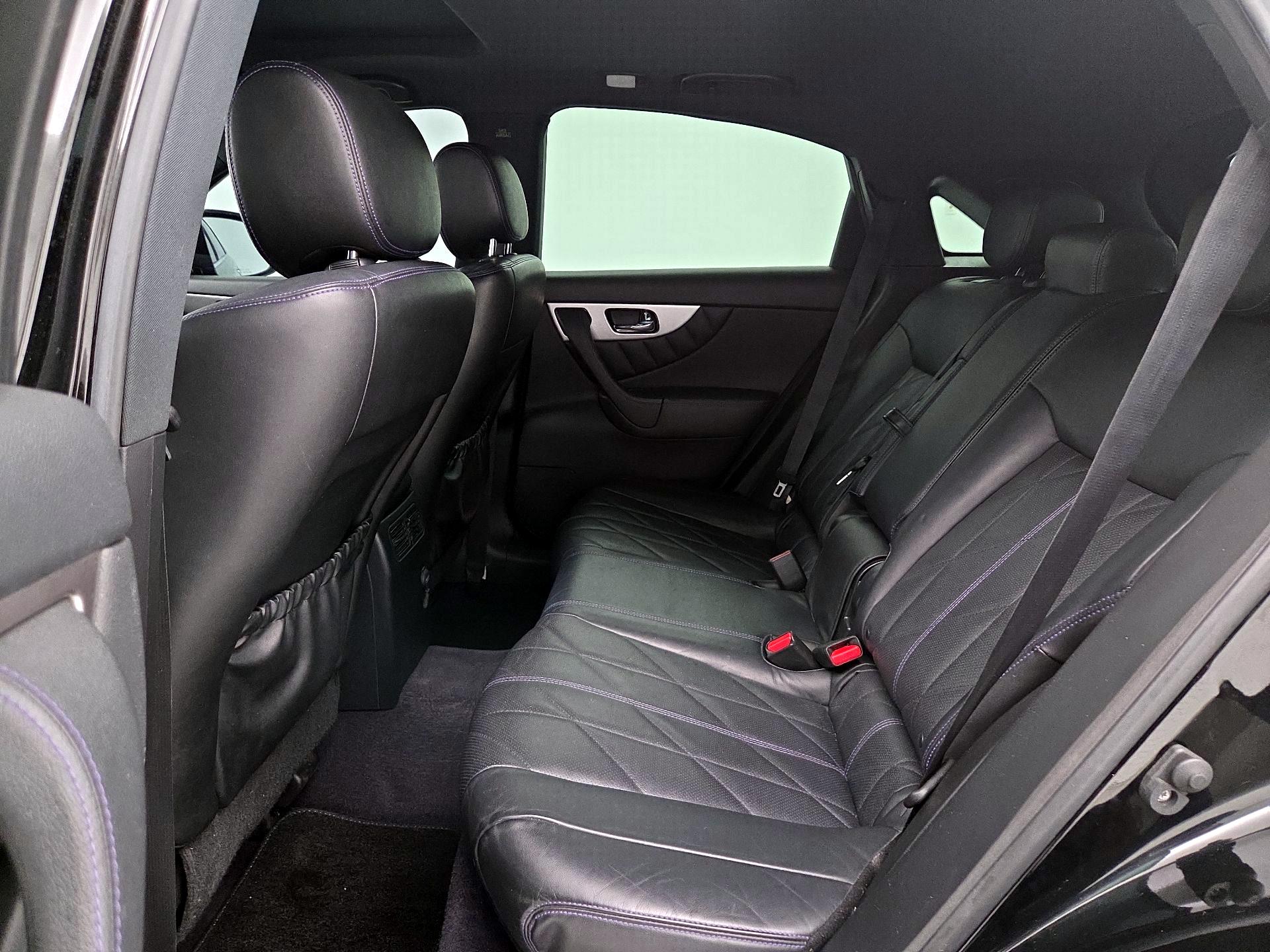 Thumbnail: 2017 INFINITI QX70 - 19