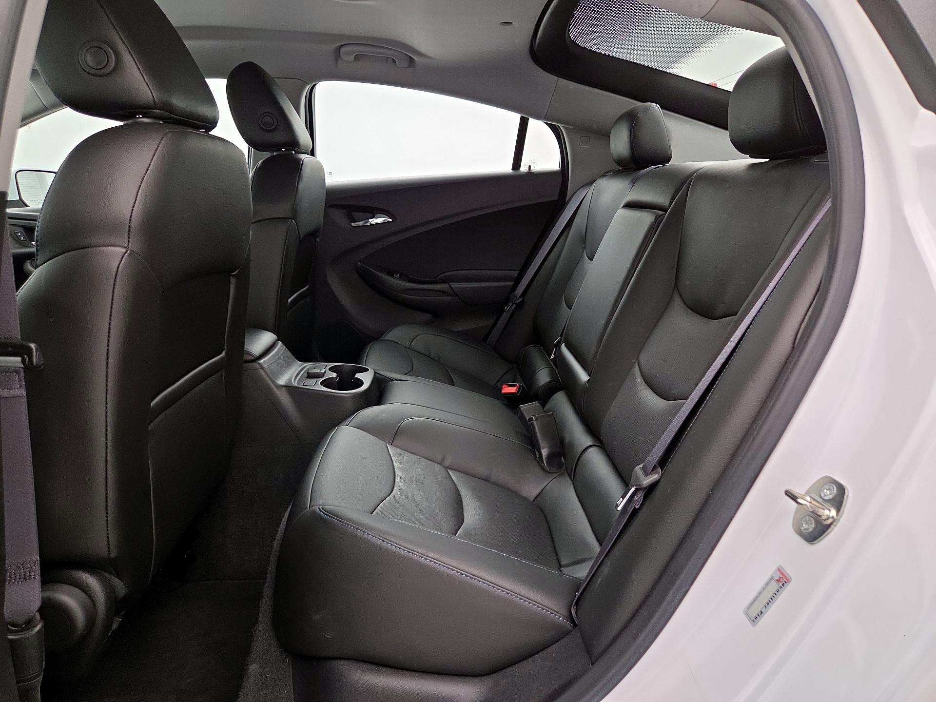 Thumbnail: 2017 Chevrolet Volt - 18