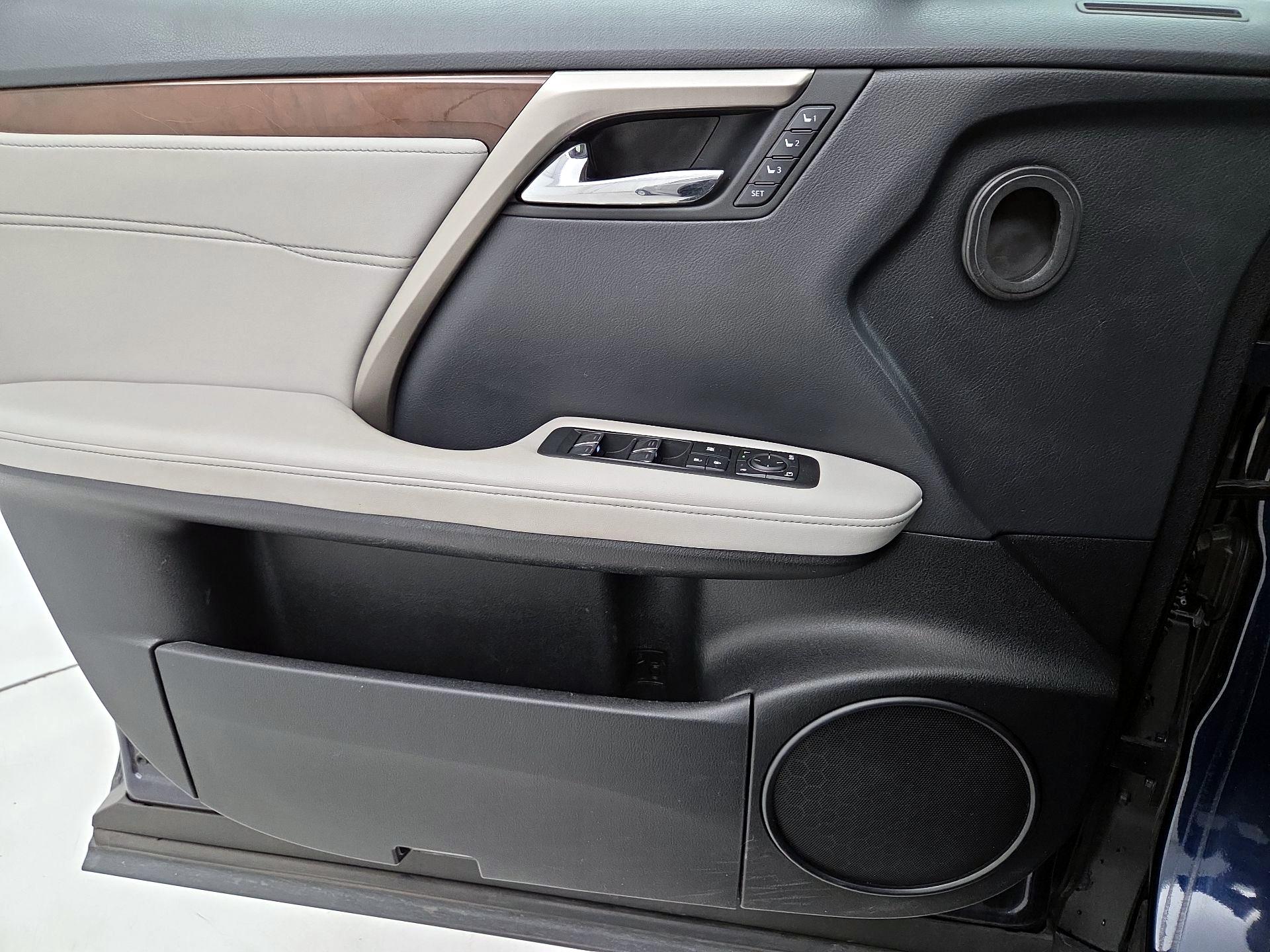 Thumbnail: 2018 Lexus RX - 12