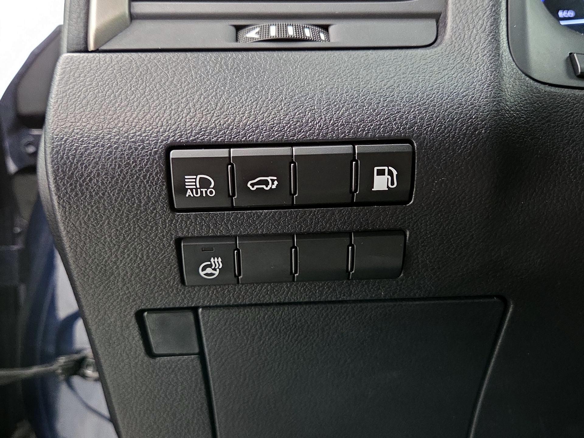 Thumbnail: 2018 Lexus RX - 13