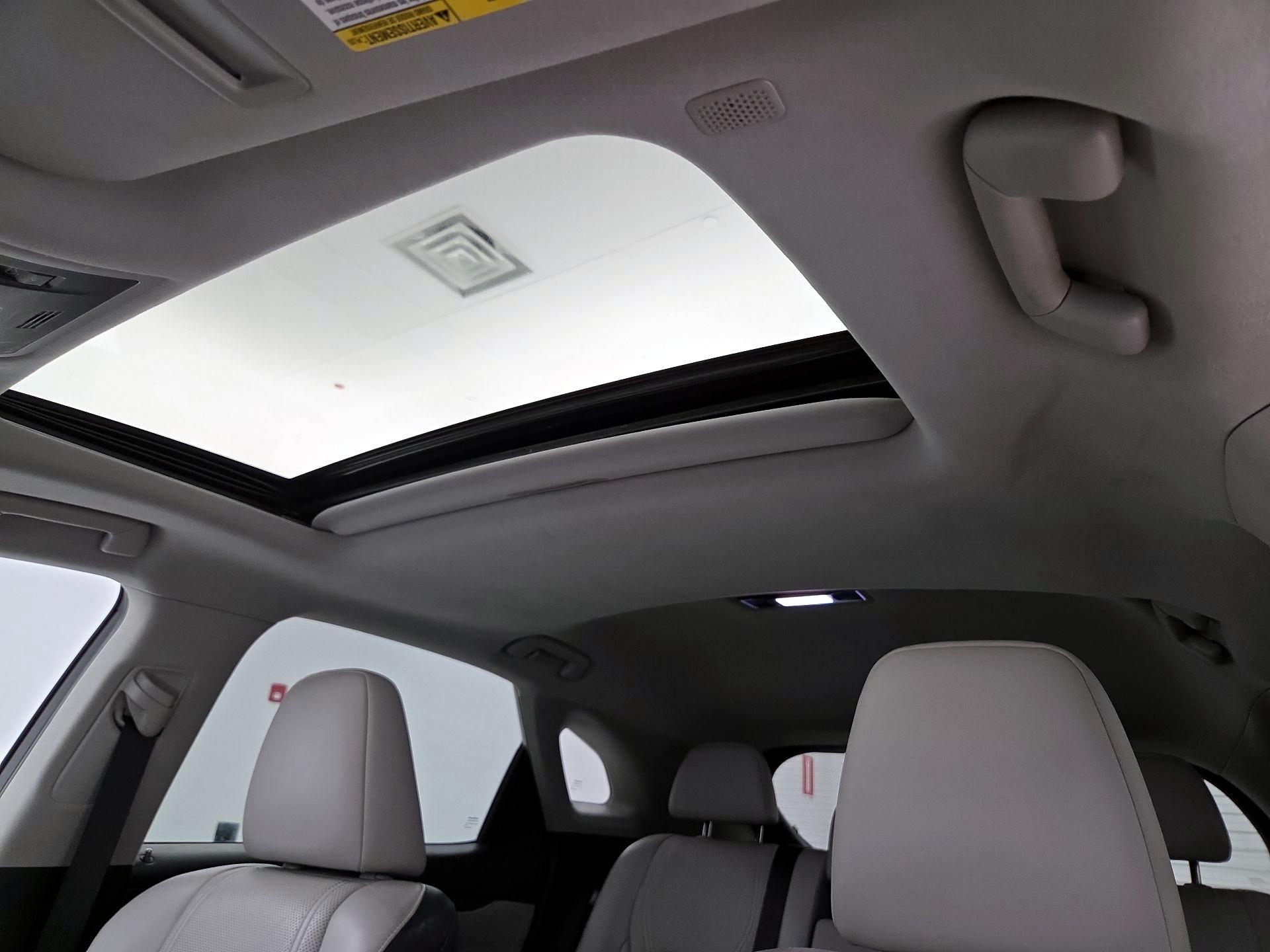 Thumbnail: 2018 Lexus RX - 18