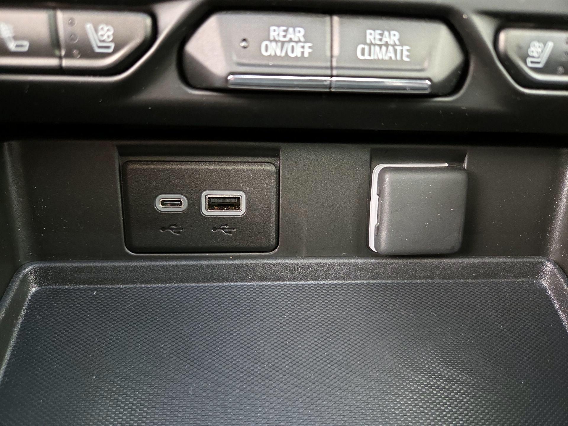 Thumbnail: 2024 GMC Yukon - 19