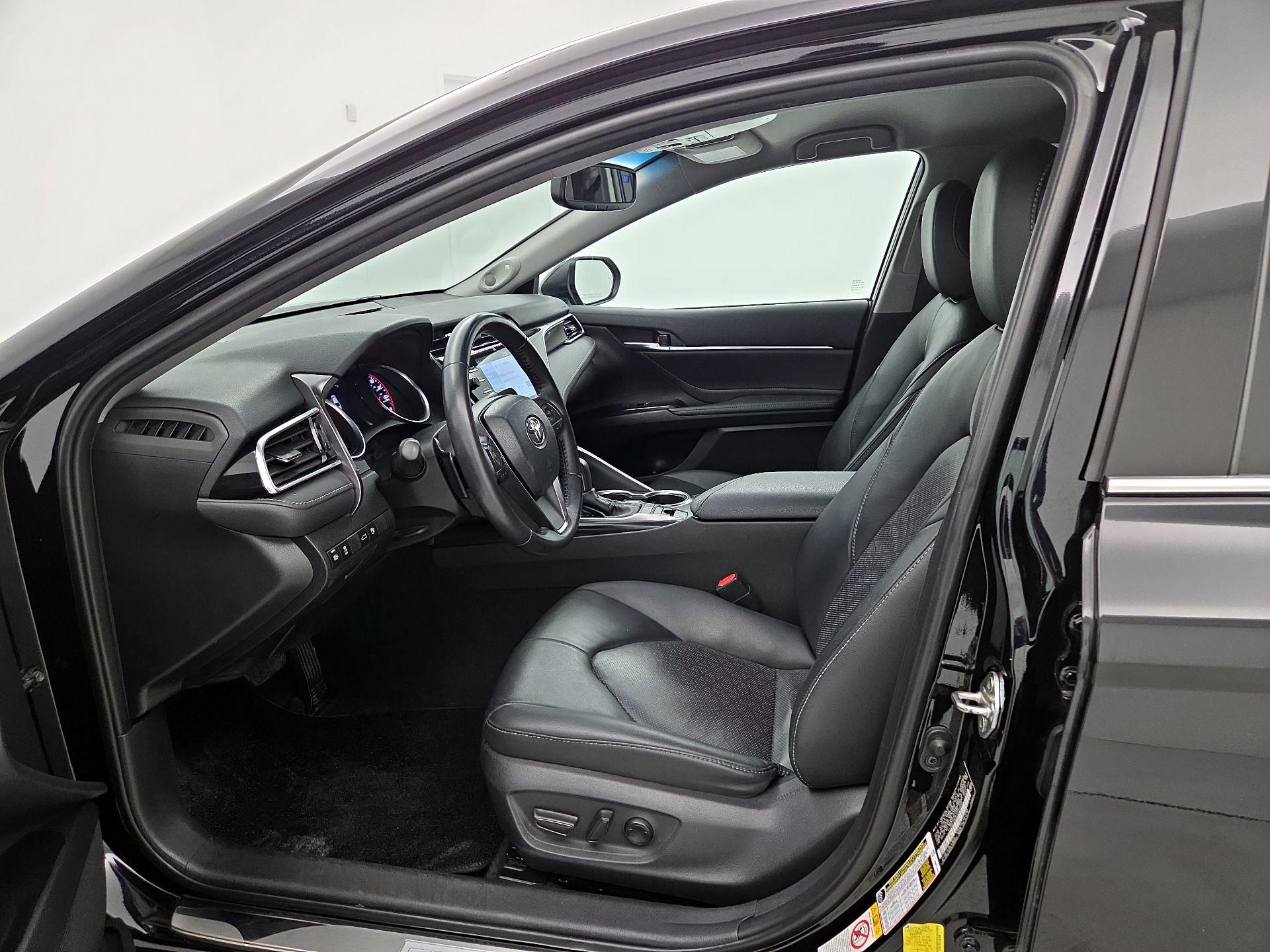 Thumbnail: 2018 Toyota Camry - 11