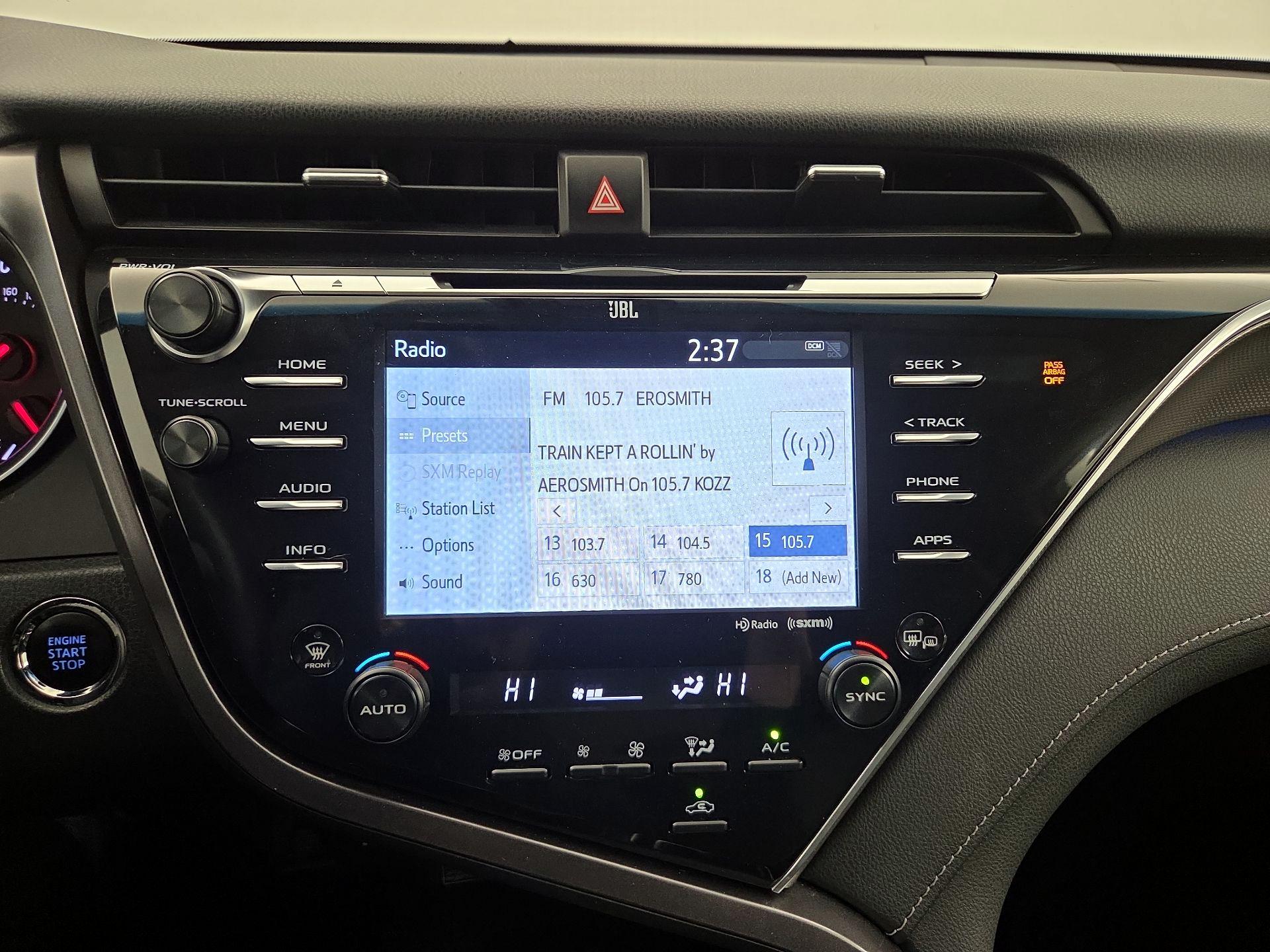 Thumbnail: 2018 Toyota Camry - 15