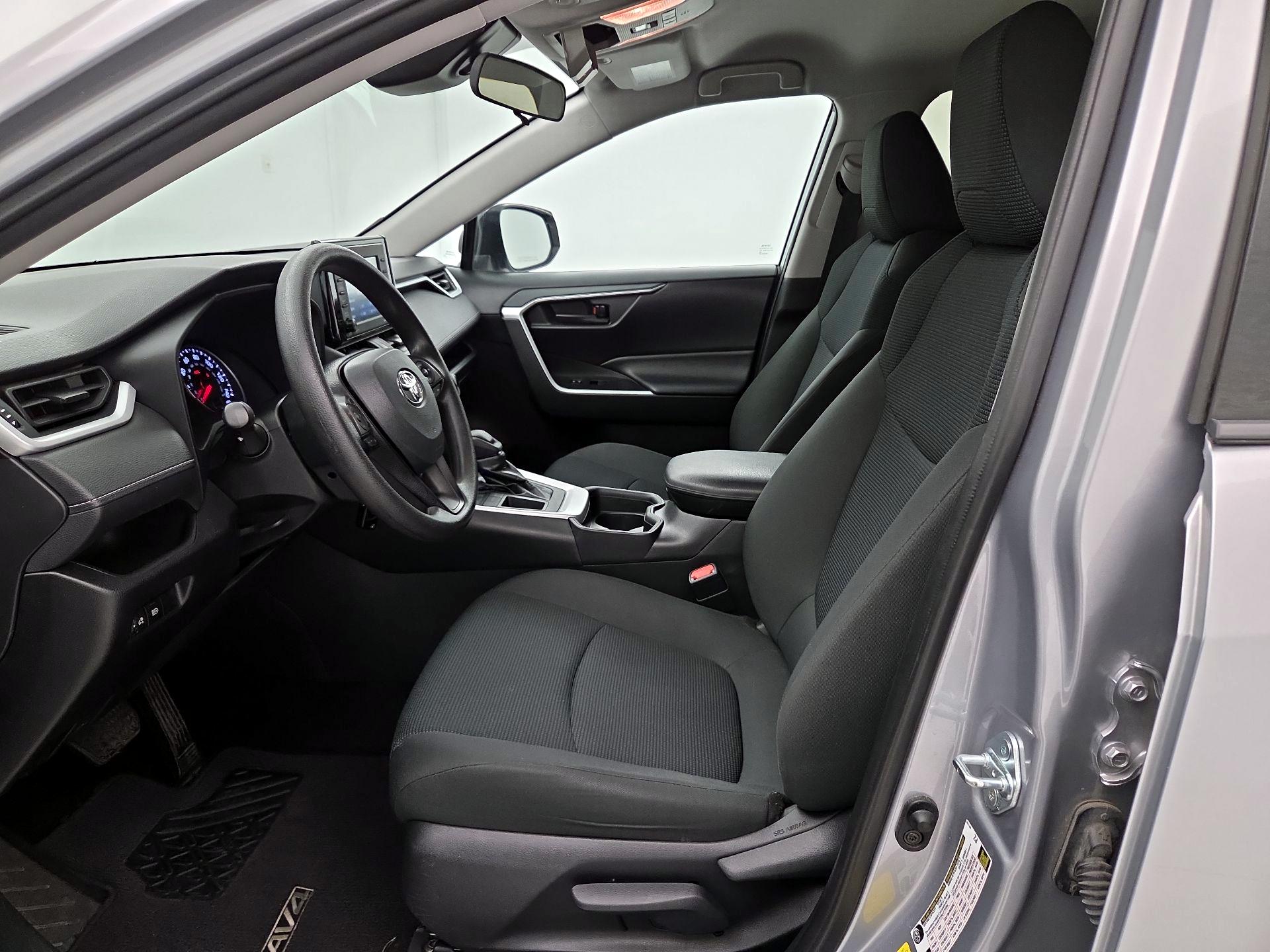 Thumbnail: 2021 Toyota RAV4 - 11