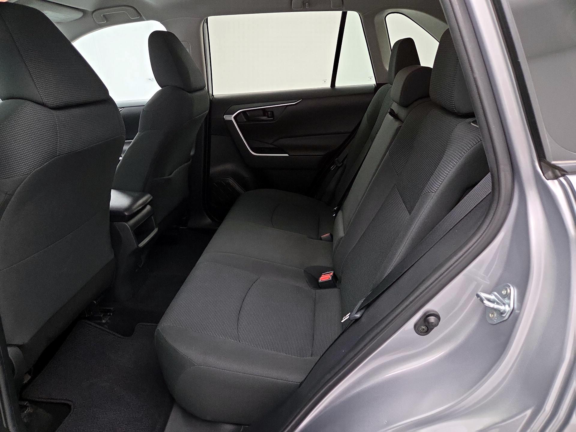 Thumbnail: 2021 Toyota RAV4 - 19