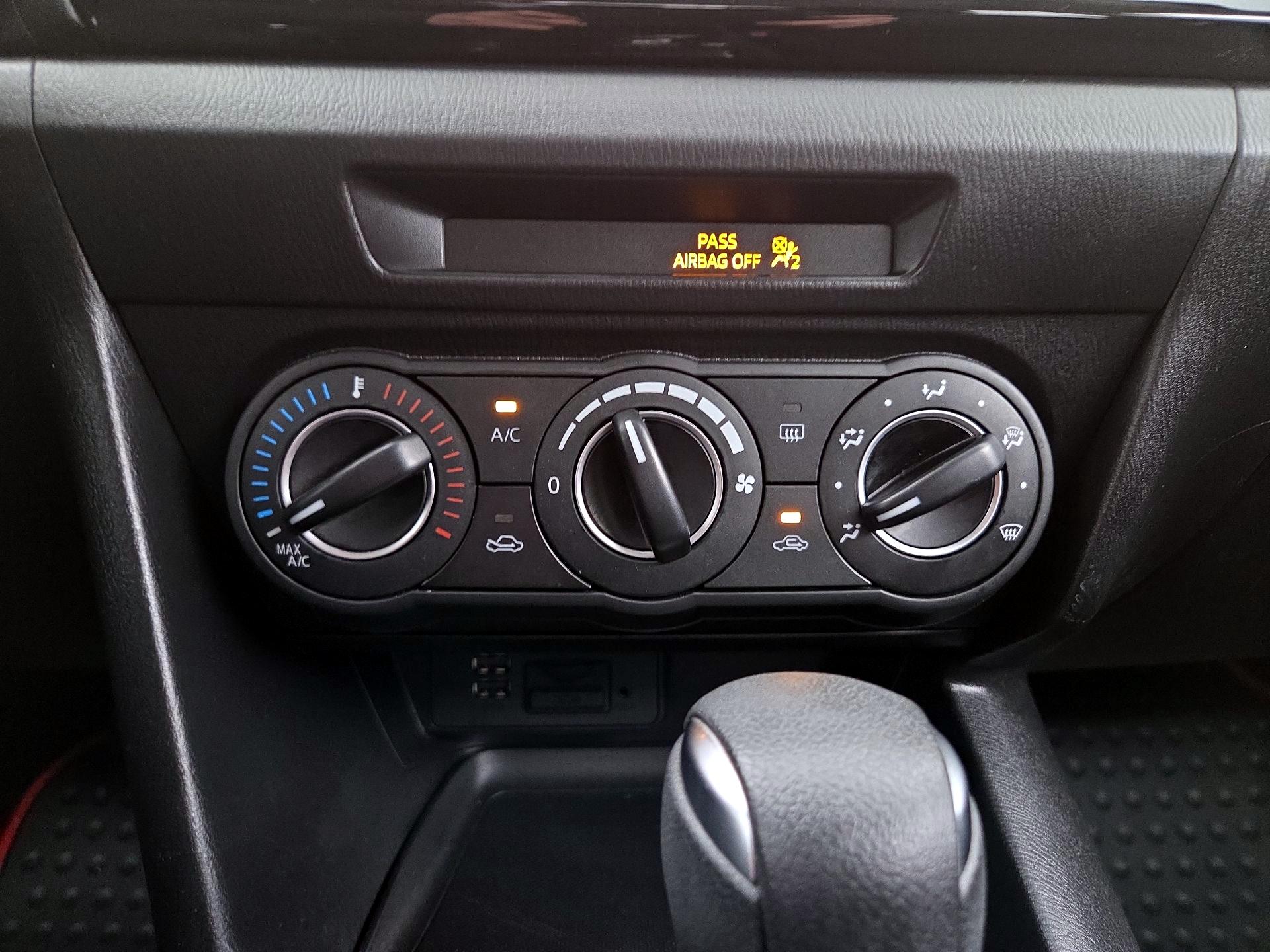 Thumbnail: 2016 Mazda Mazda3 - 16