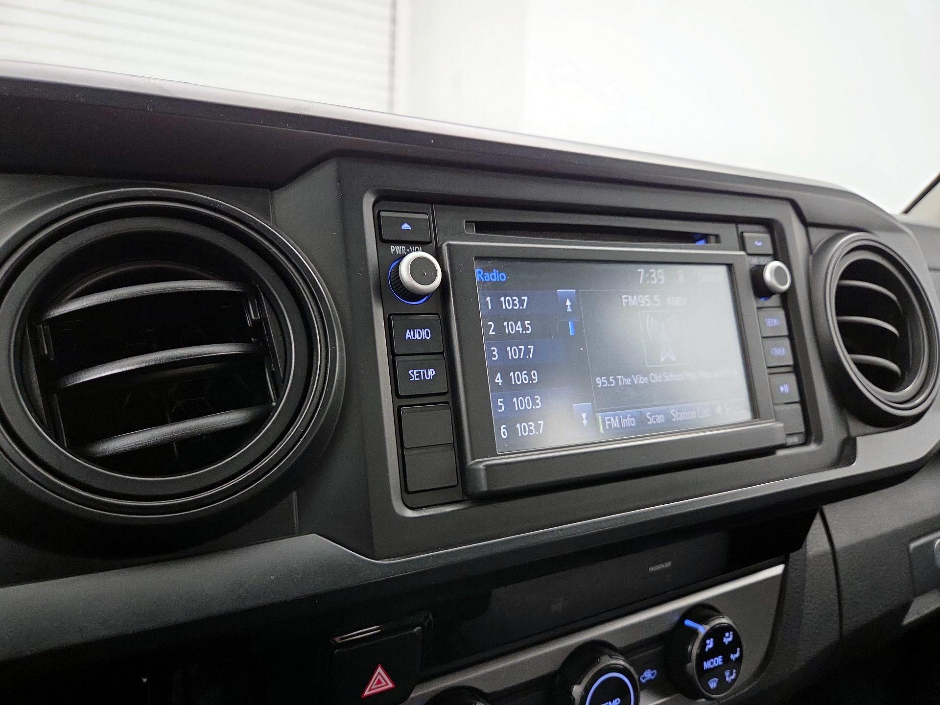 Thumbnail: 2017 Toyota Tacoma - 14