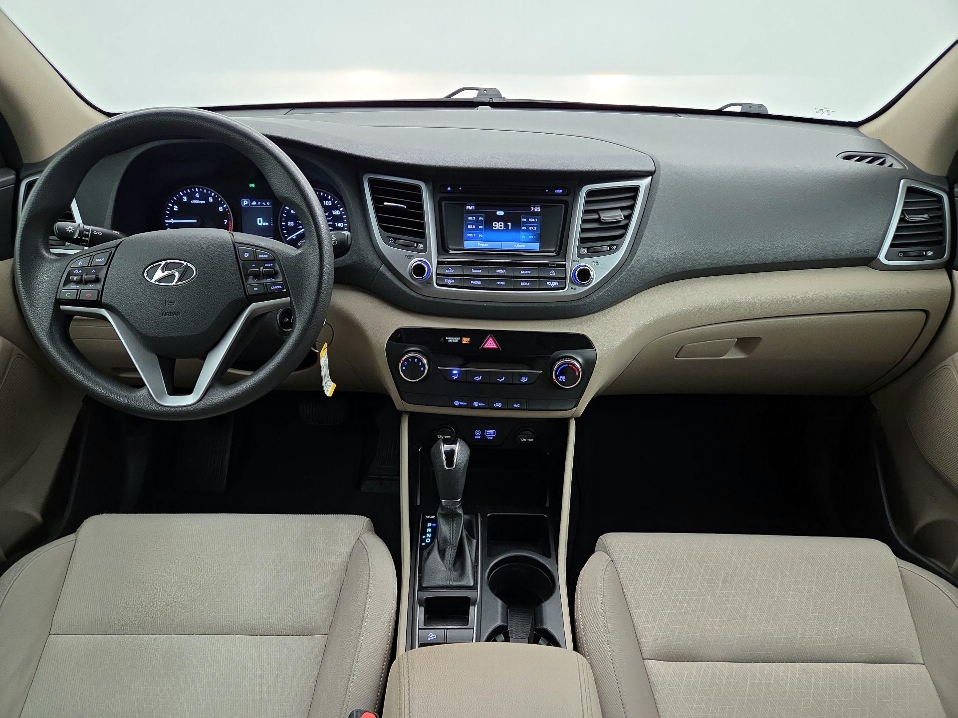 Thumbnail: 2017 Hyundai Tucson - 9