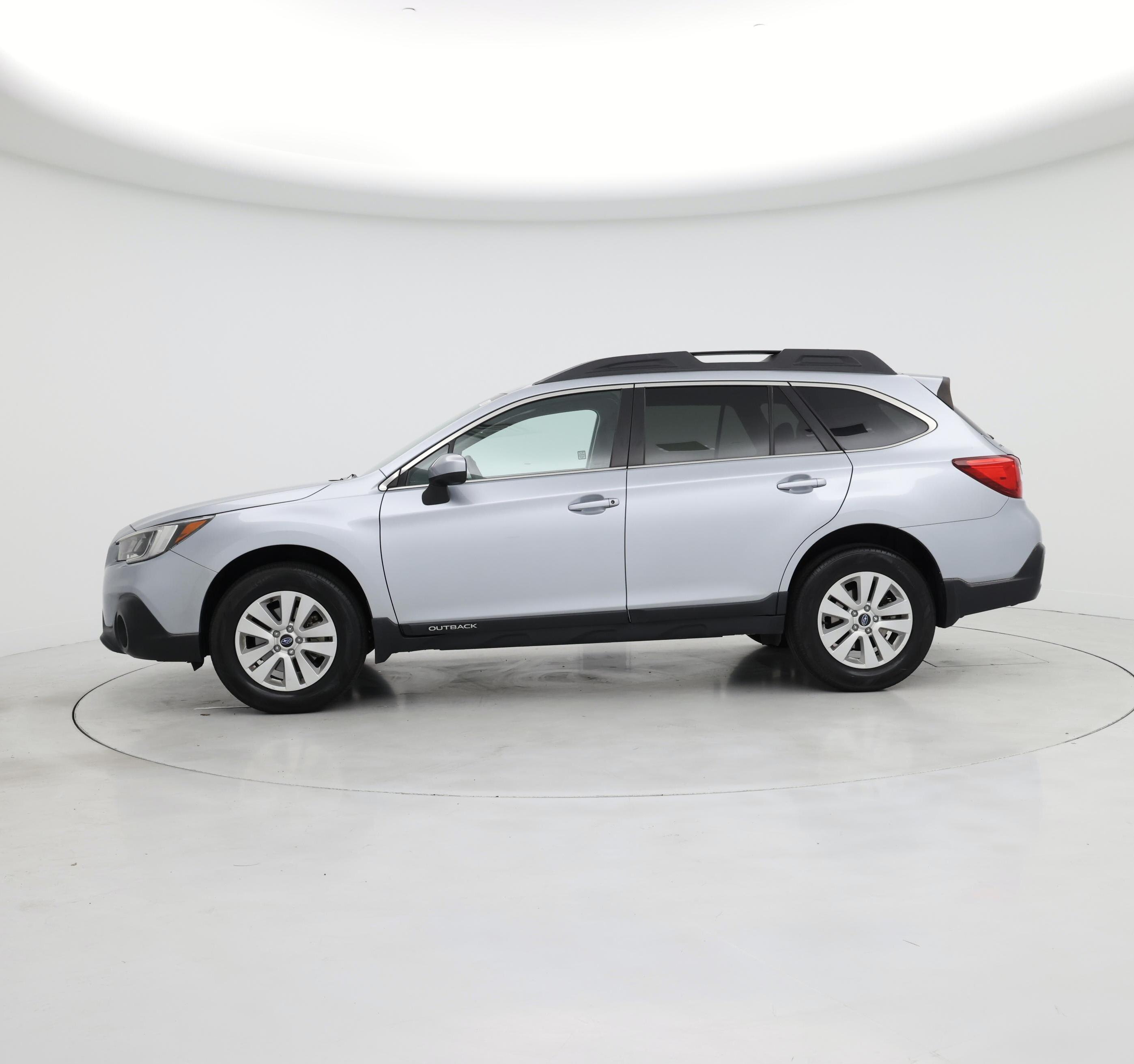 Thumbnail: 2019 Subaru Outback - 3