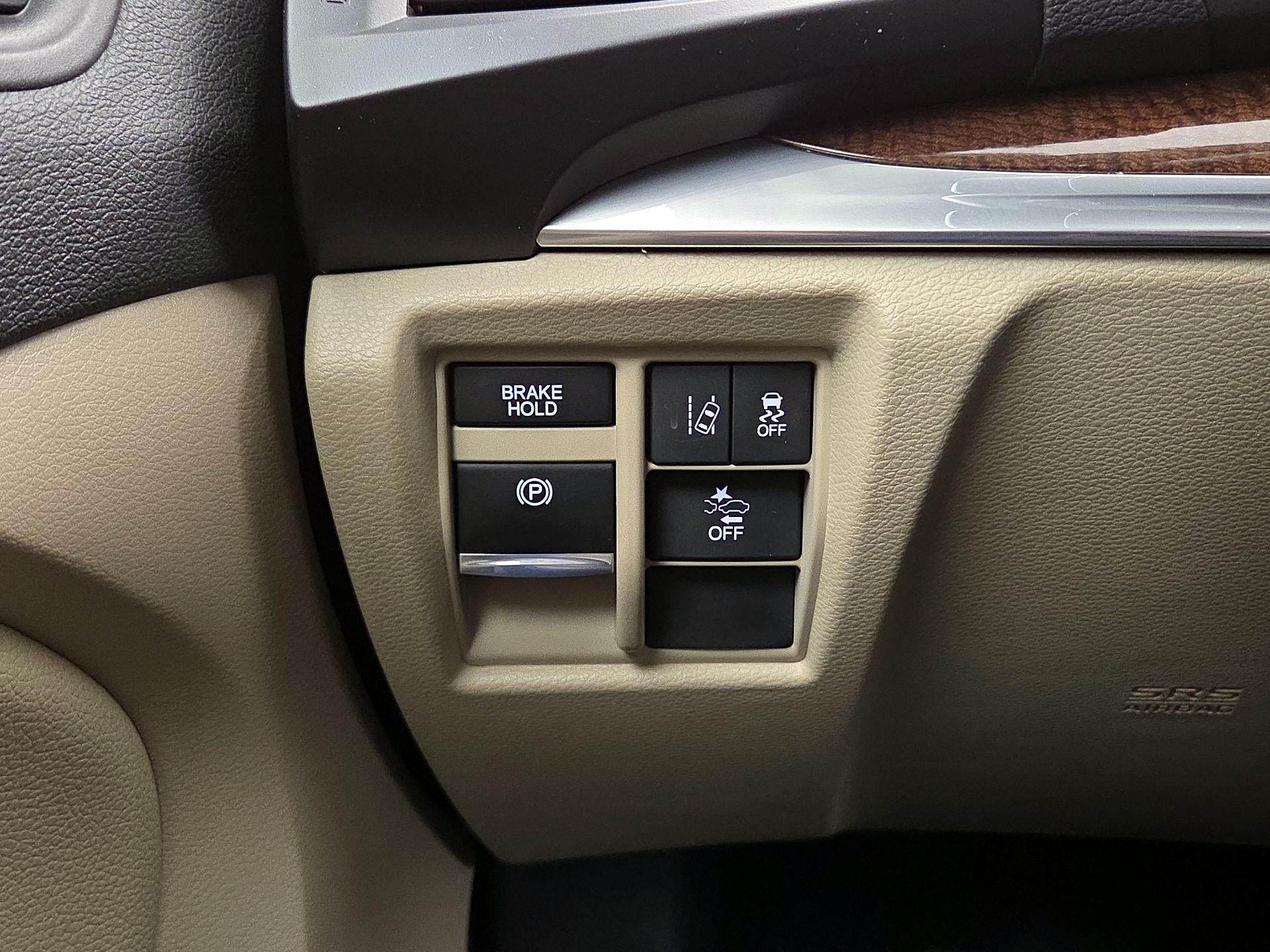 Thumbnail: 2018 Acura MDX - 13