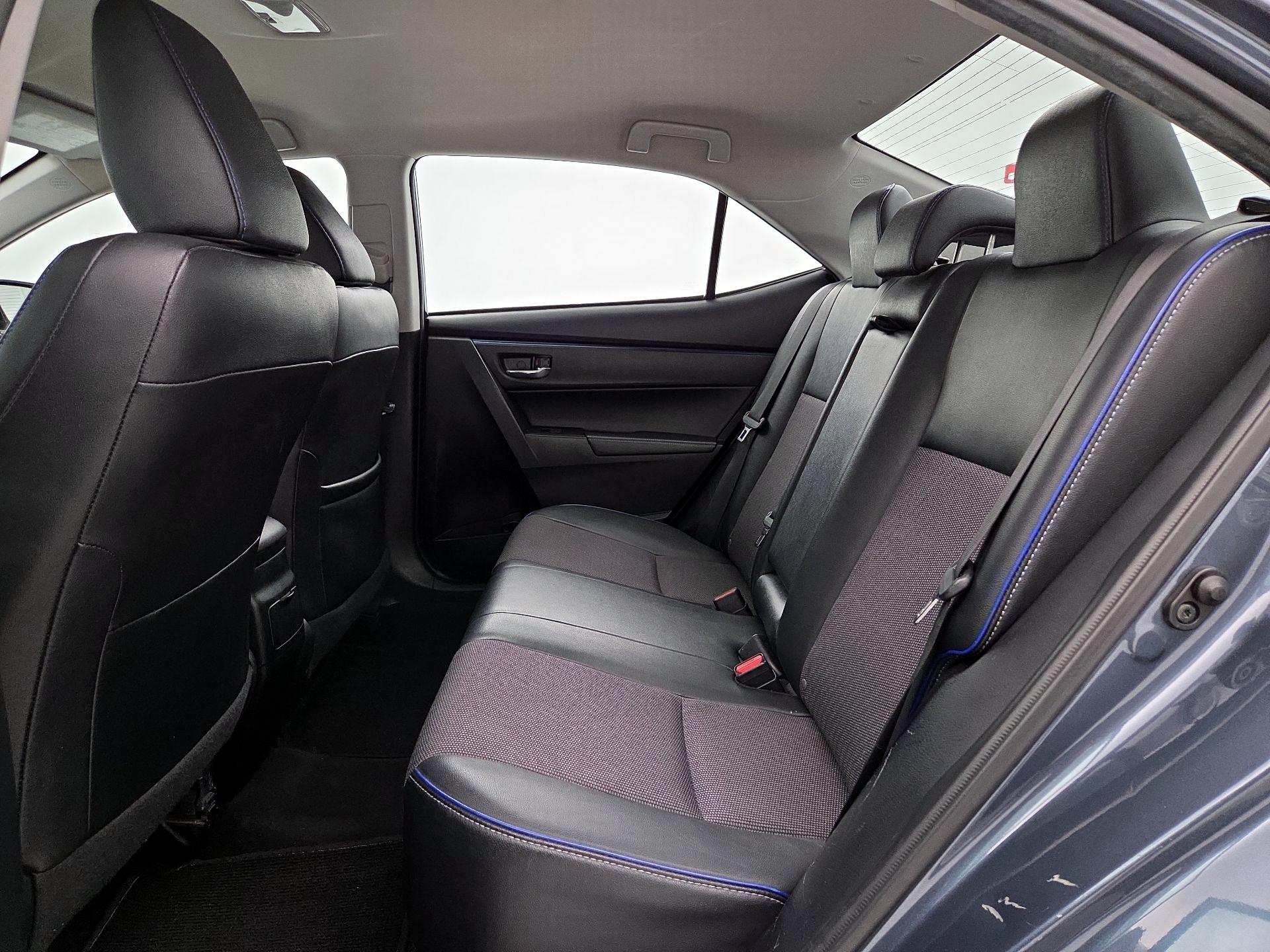 Thumbnail: 2017 Toyota Corolla - 18