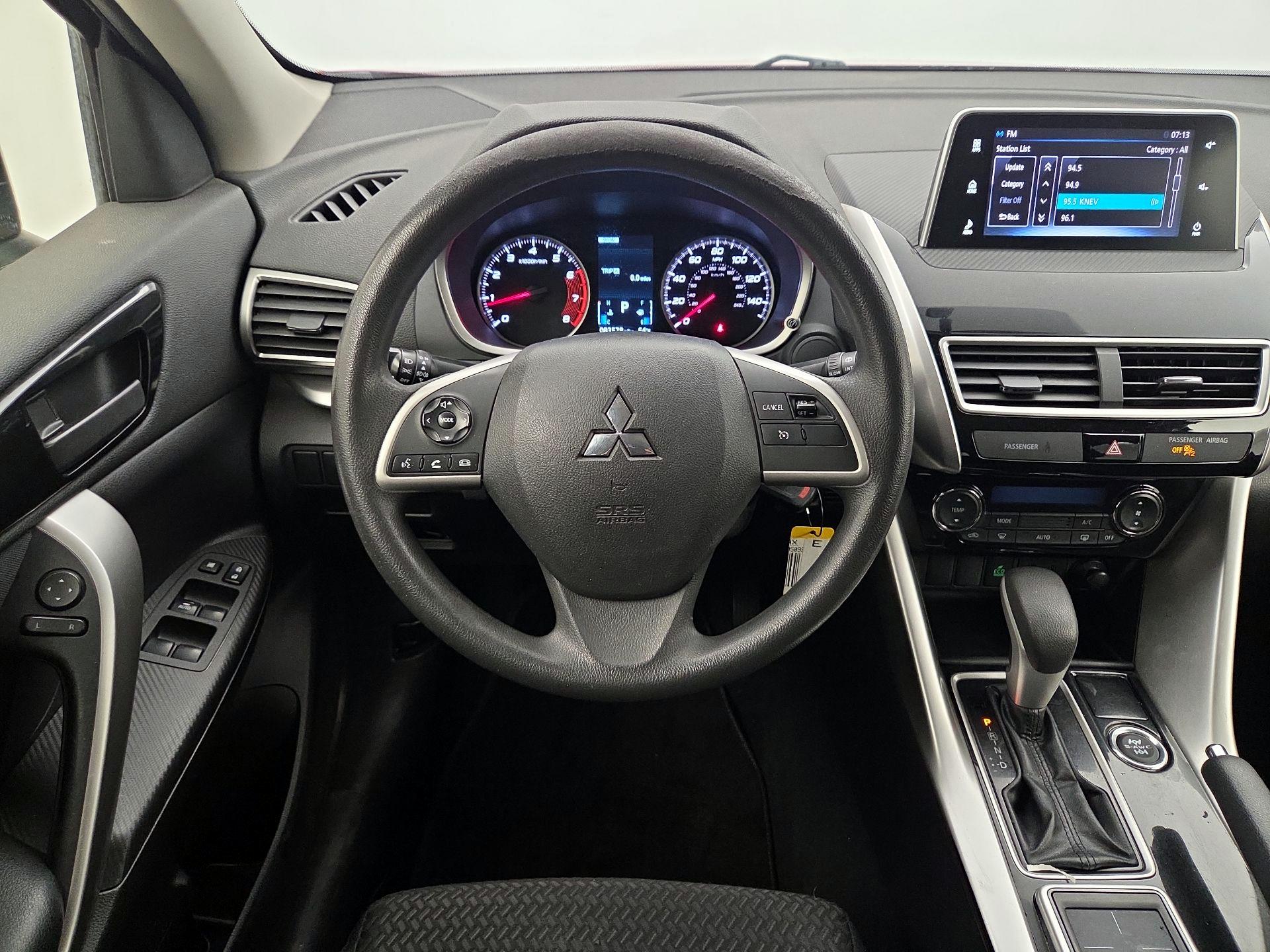 Thumbnail: 2018 Mitsubishi Eclipse Cross - 10