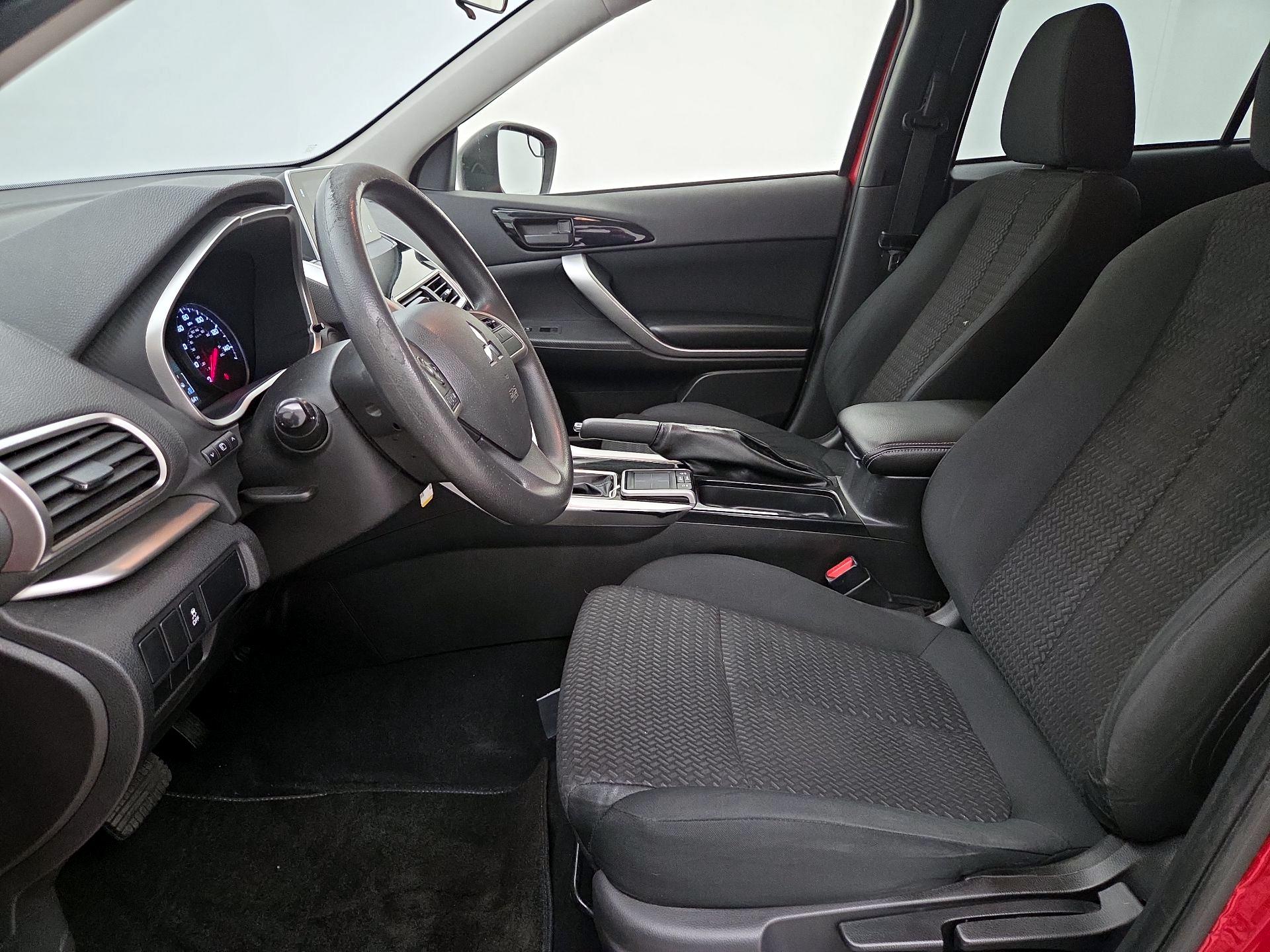 Thumbnail: 2018 Mitsubishi Eclipse Cross - 11