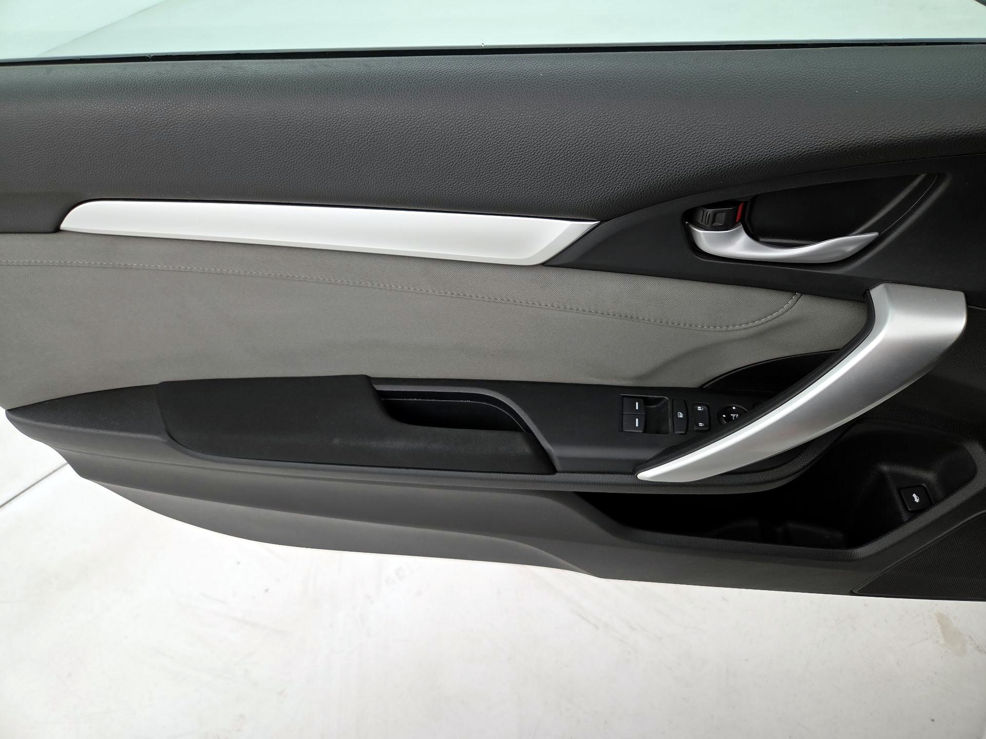 Thumbnail: 2017 Honda Civic - 12