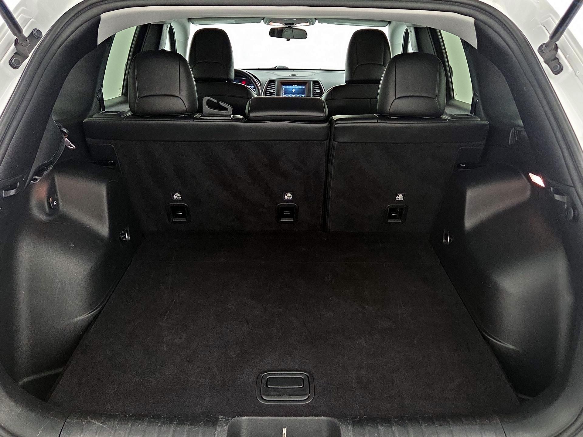 Thumbnail: 2020 Jeep Cherokee - 19