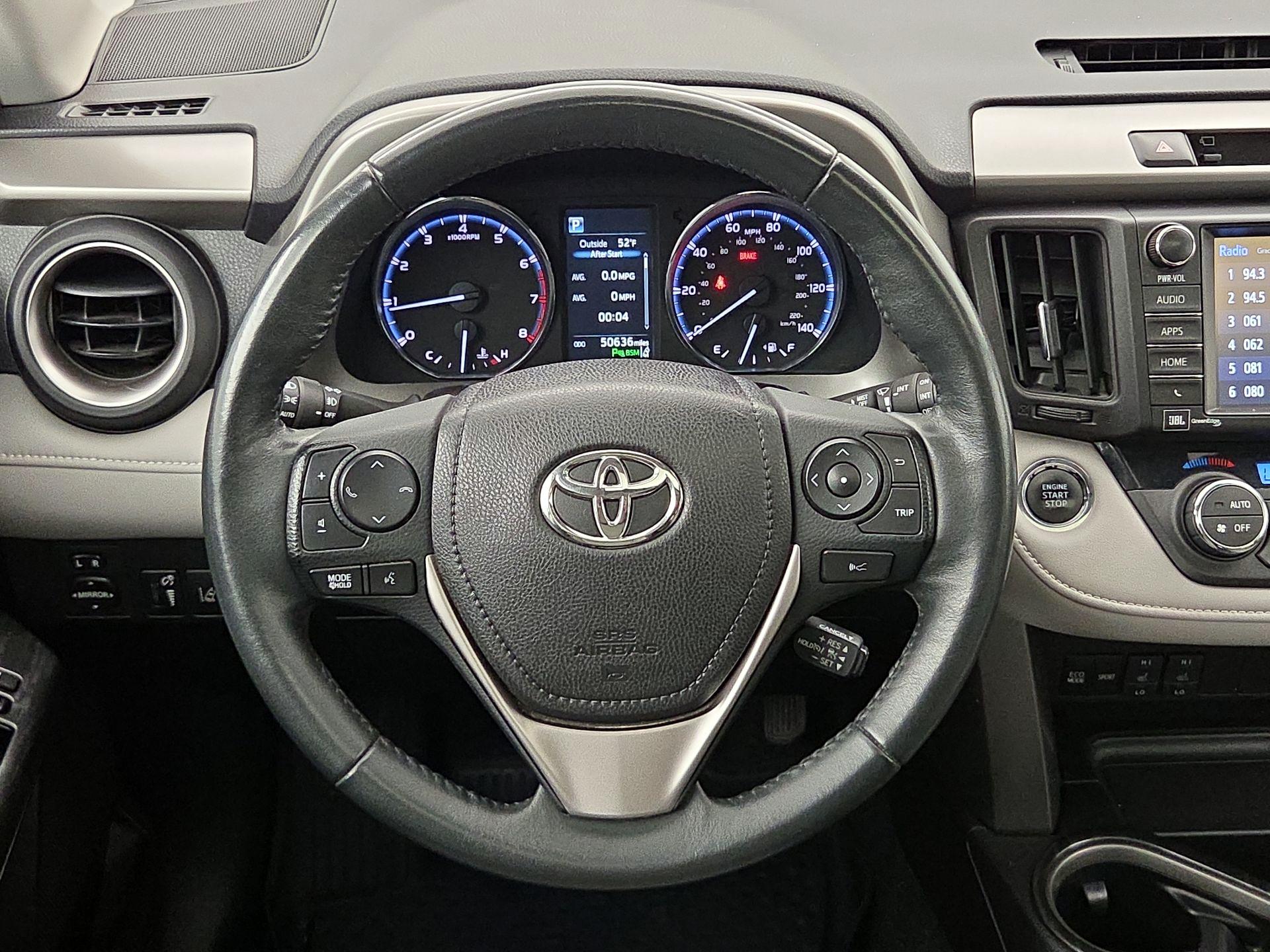 Thumbnail: 2017 Toyota RAV4 - 10