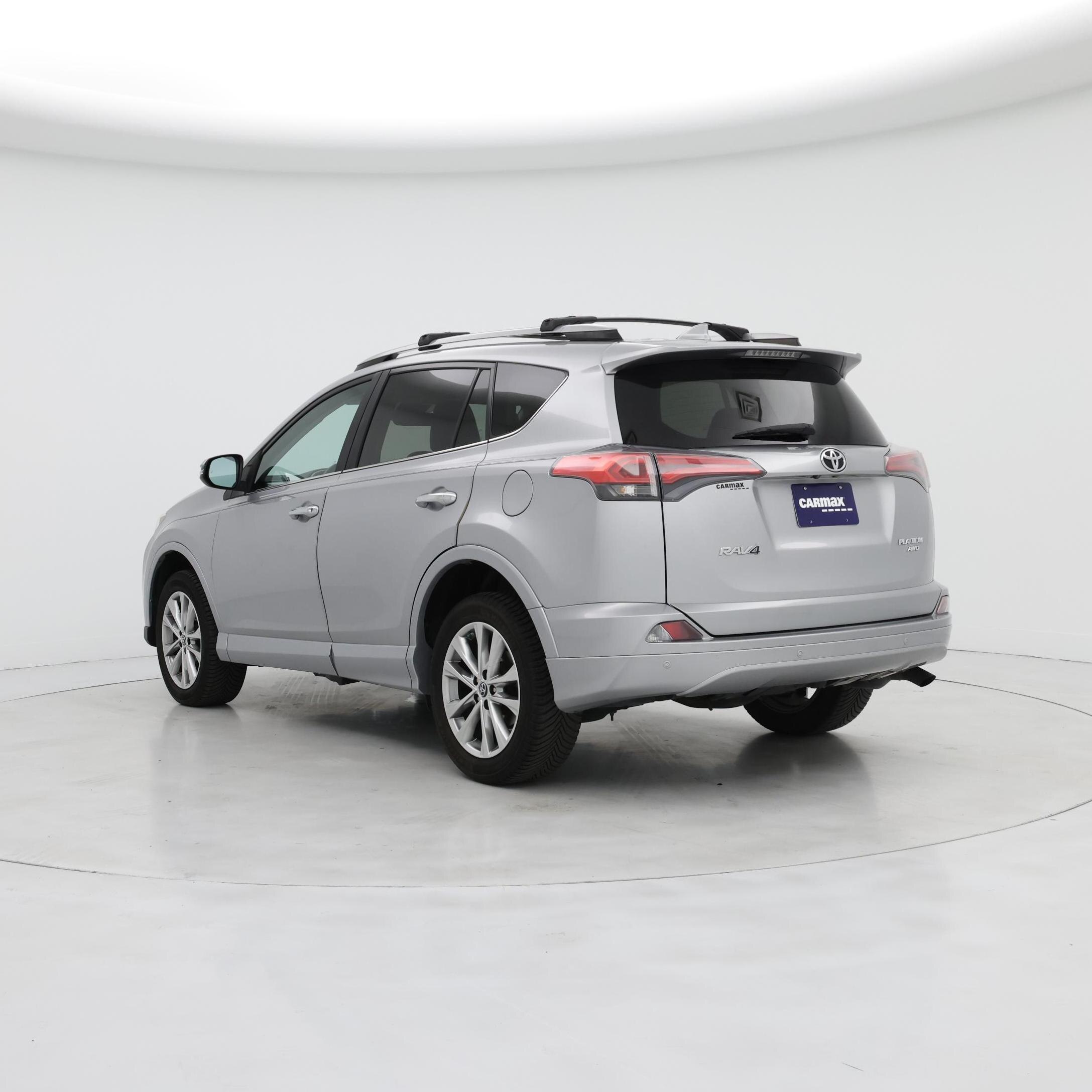 Thumbnail: 2017 Toyota RAV4 - 2