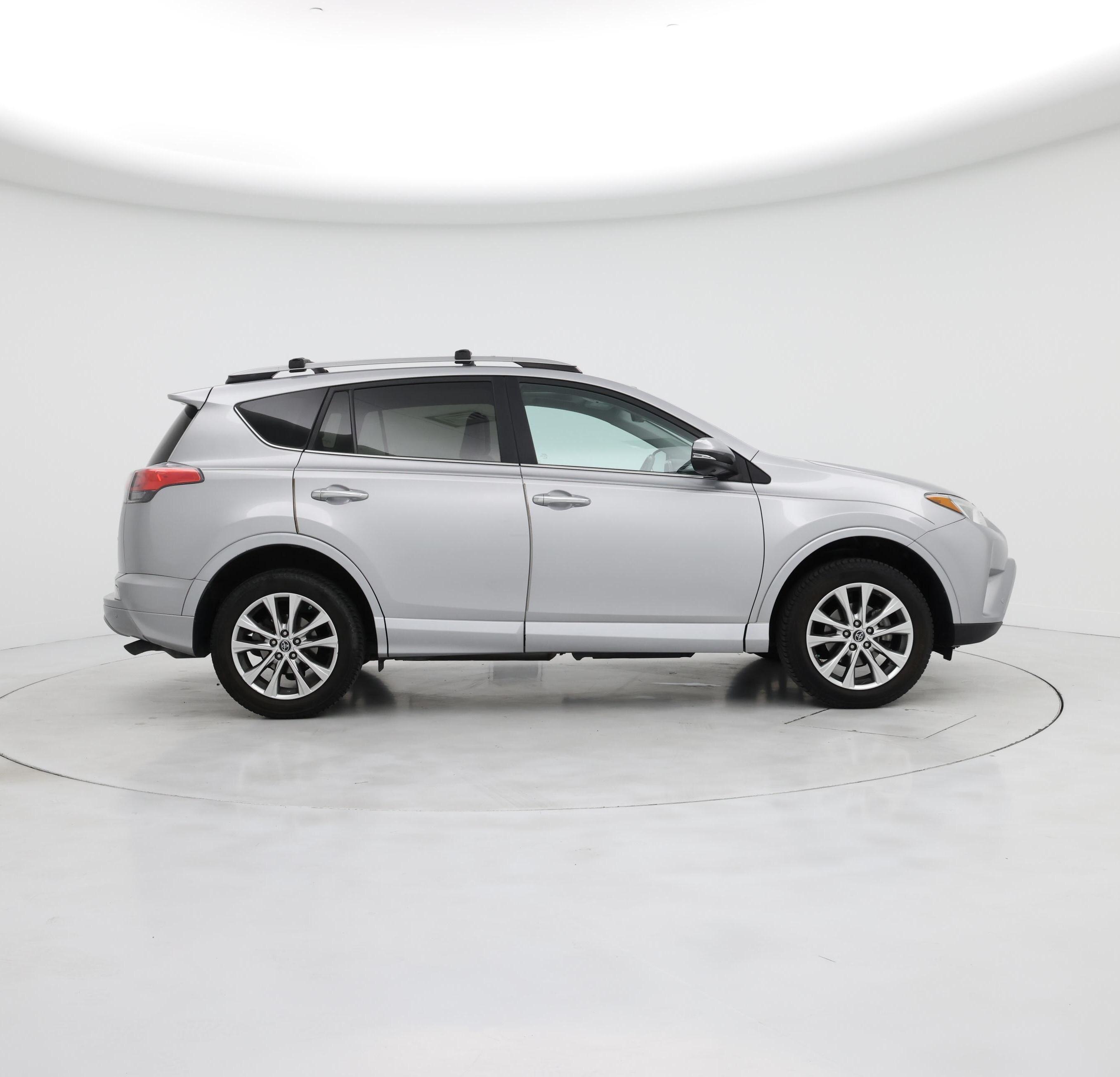 Thumbnail: 2017 Toyota RAV4 - 7