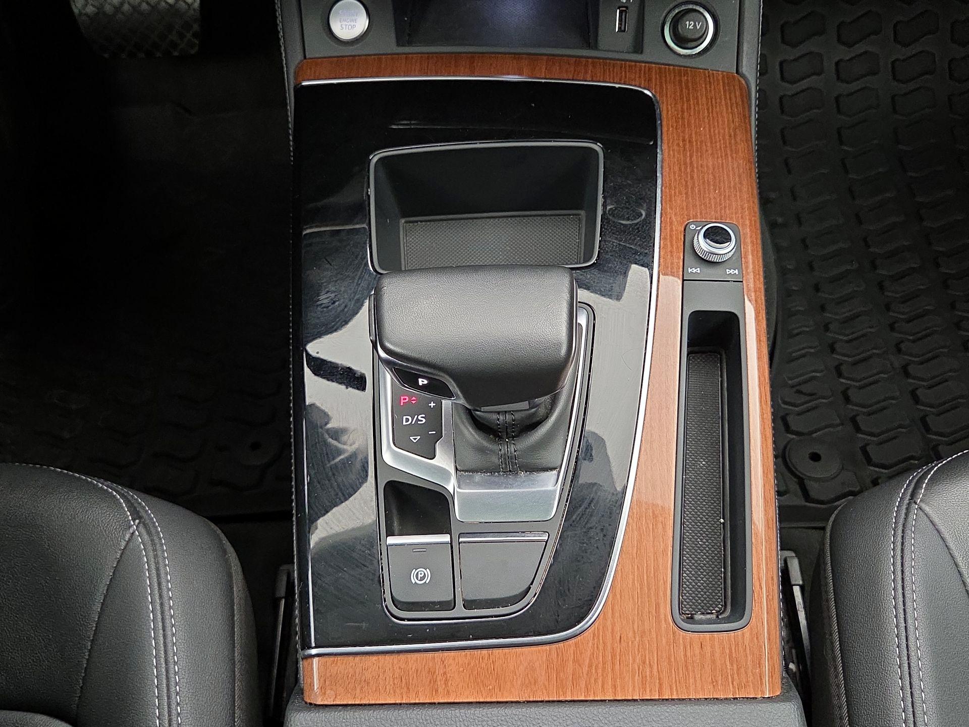 Thumbnail: 2023 Audi Q5 - 17