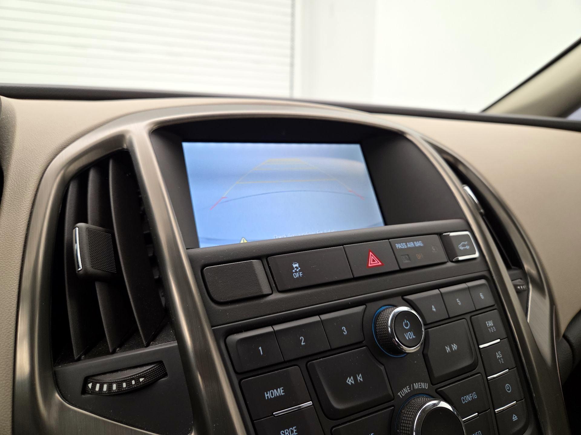 Thumbnail: 2015 Buick Verano - 14