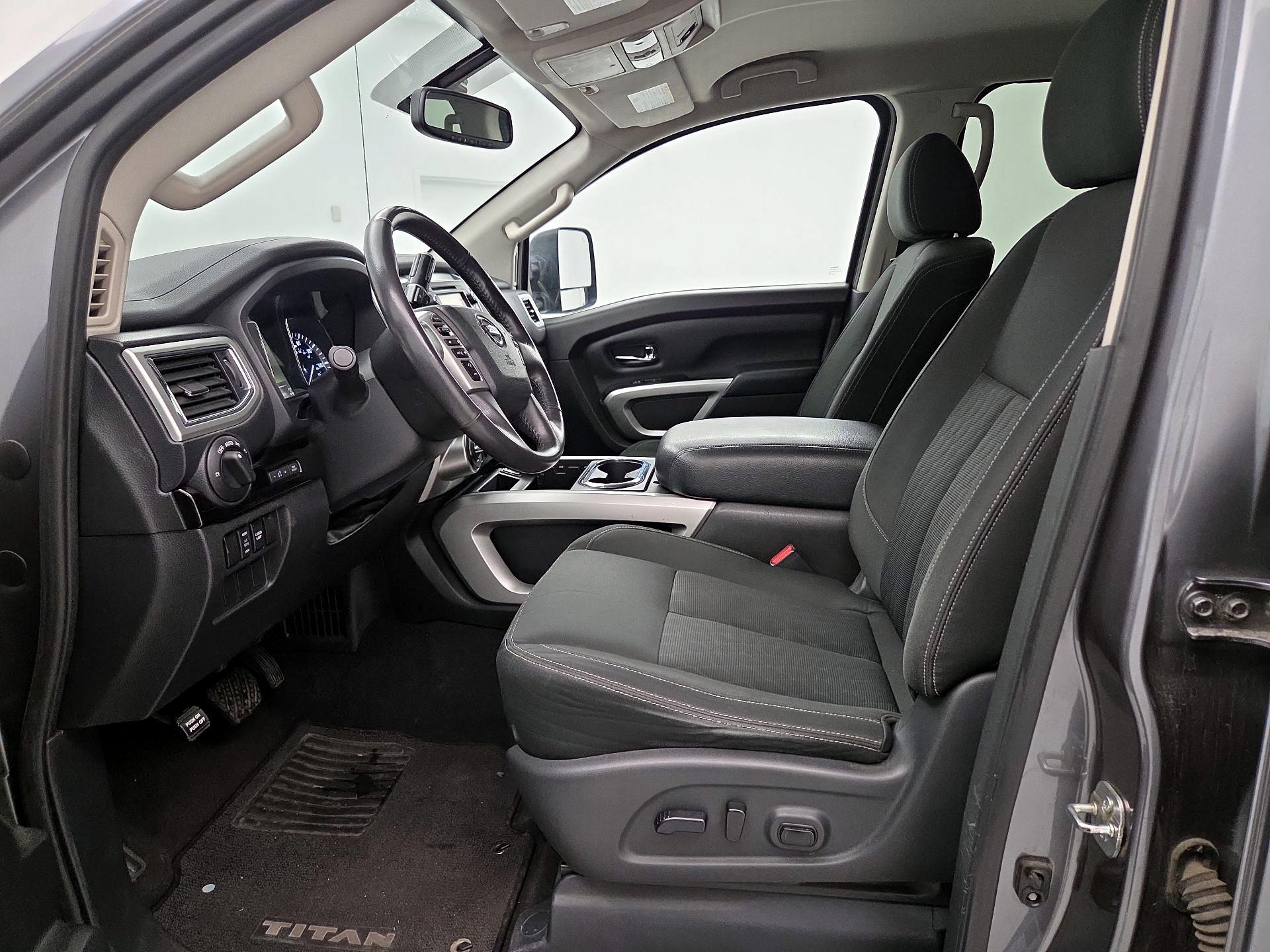 Thumbnail: 2018 Nissan Titan - 11