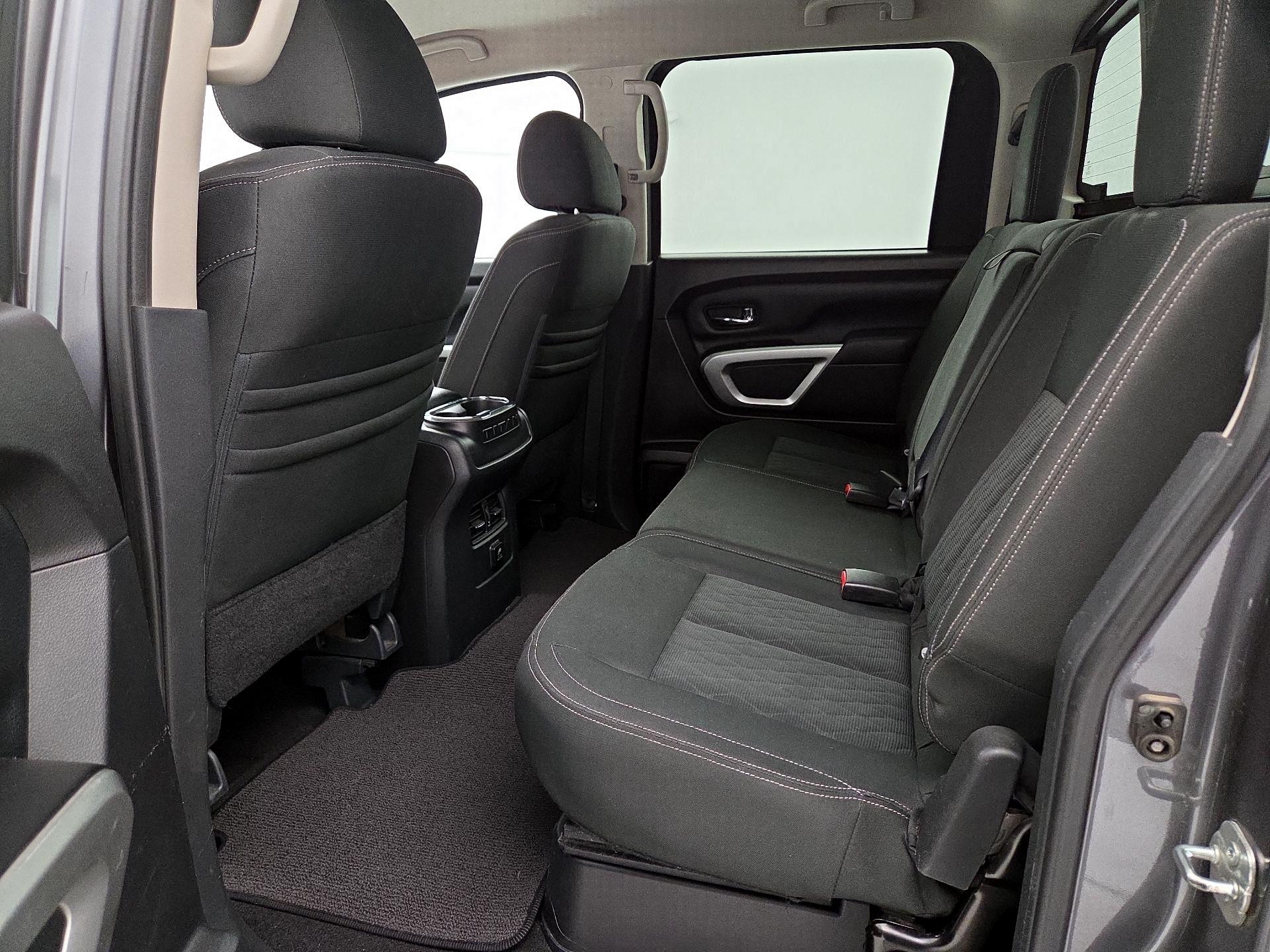 Thumbnail: 2018 Nissan Titan - 20