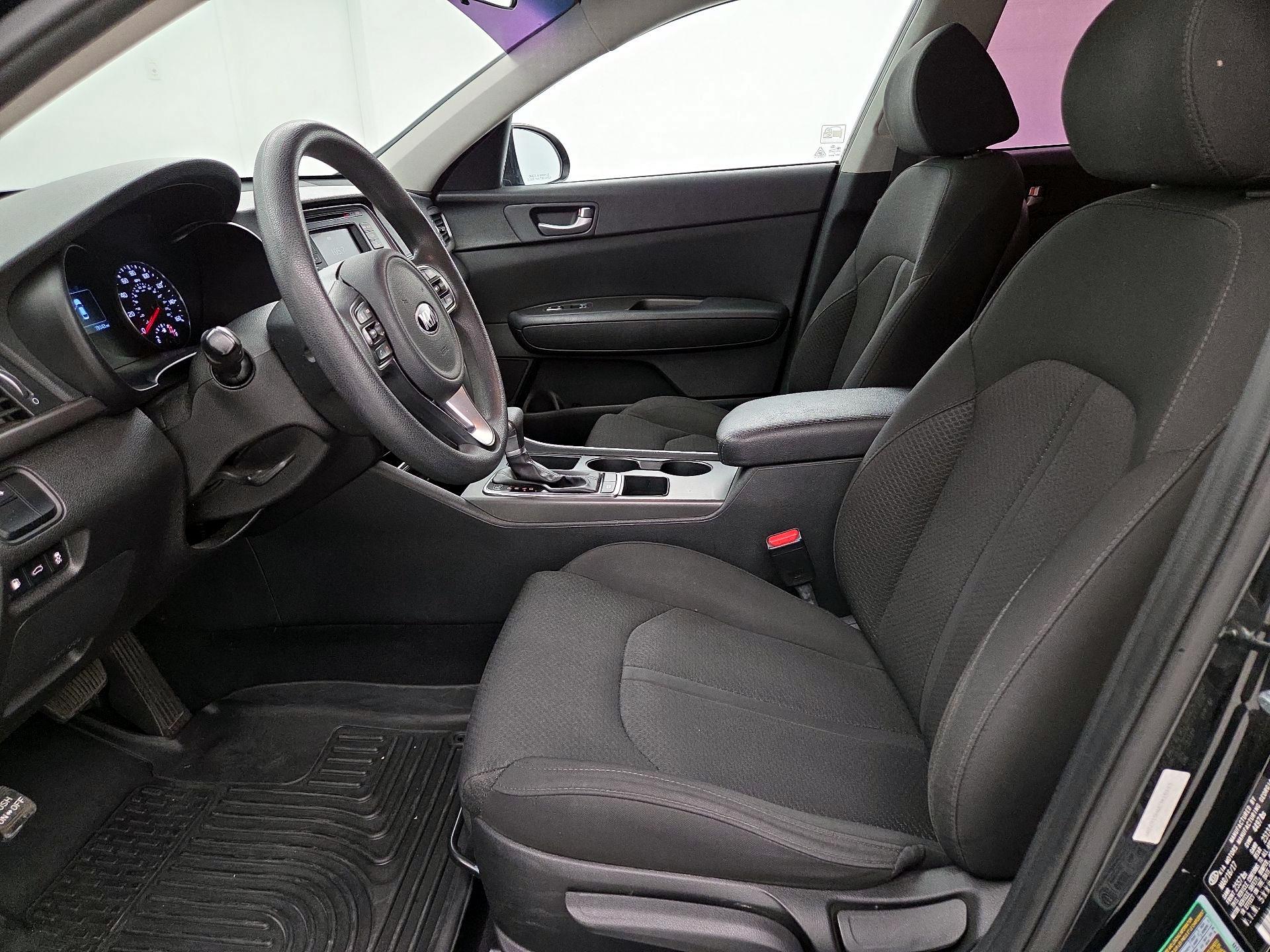 Thumbnail: 2017 Kia Optima - 11