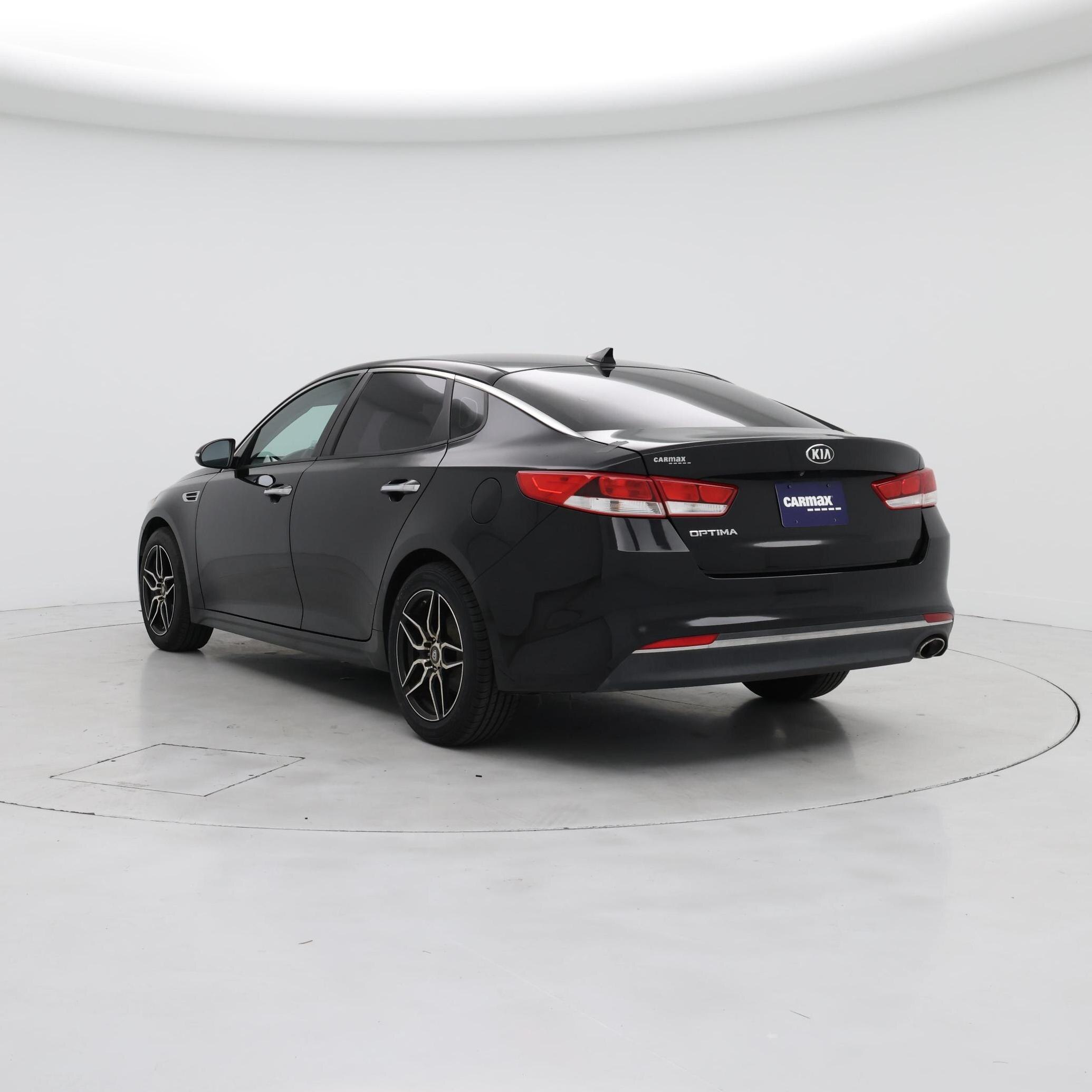 Thumbnail: 2017 Kia Optima - 2