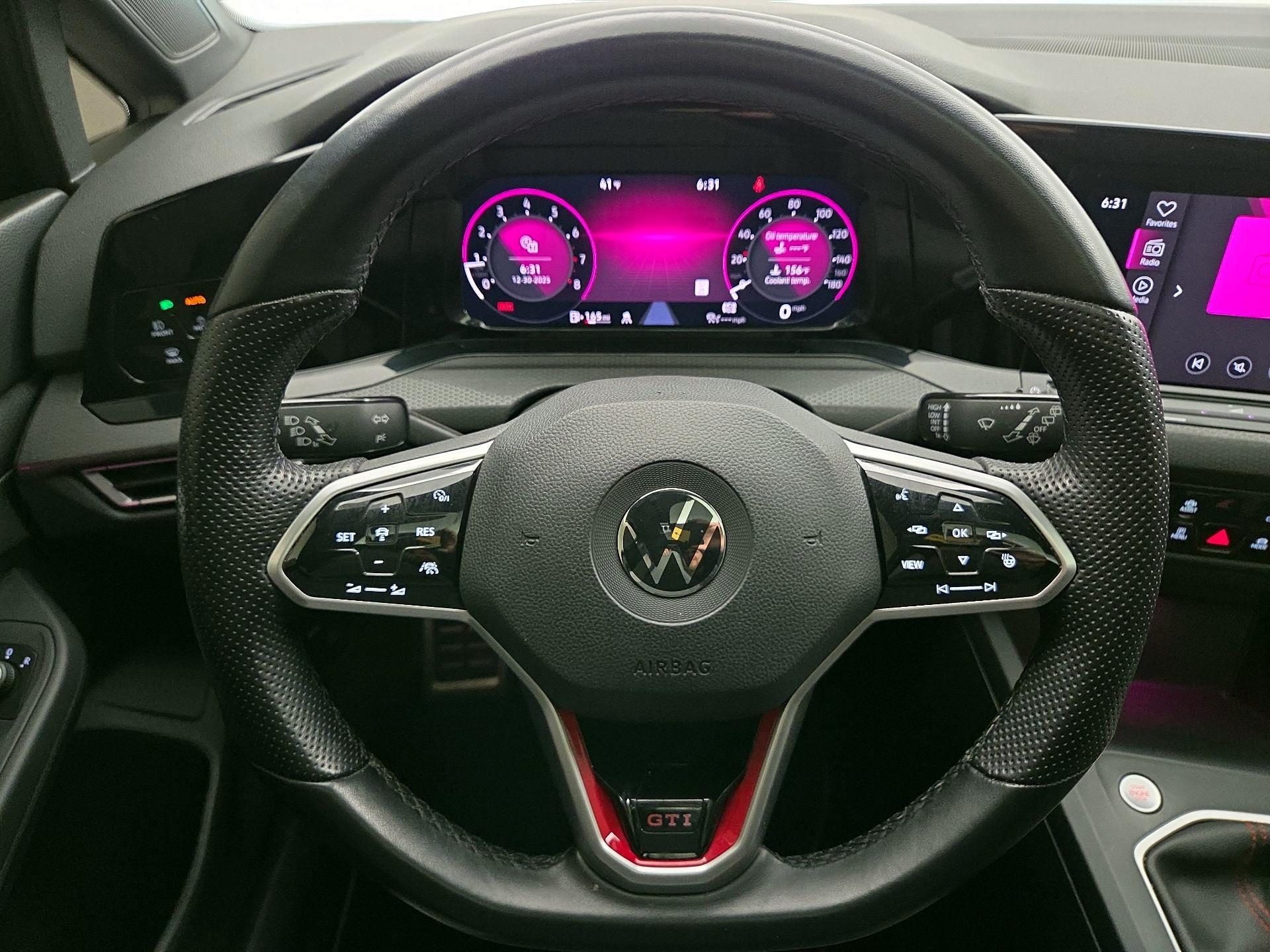 Thumbnail: 2022 Volkswagen Golf - 10