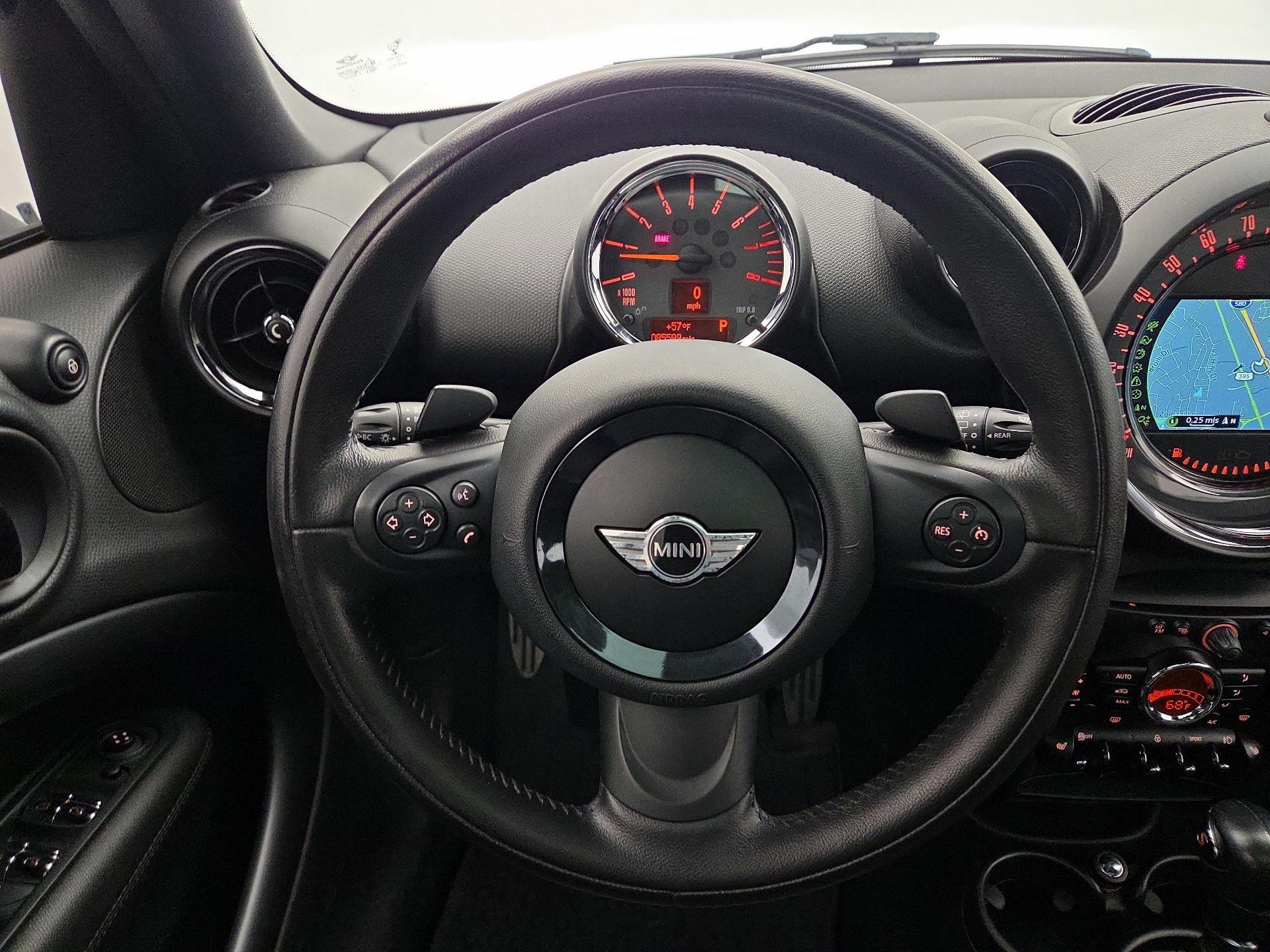 Thumbnail: 2016 MINI Cooper Countryman - 10