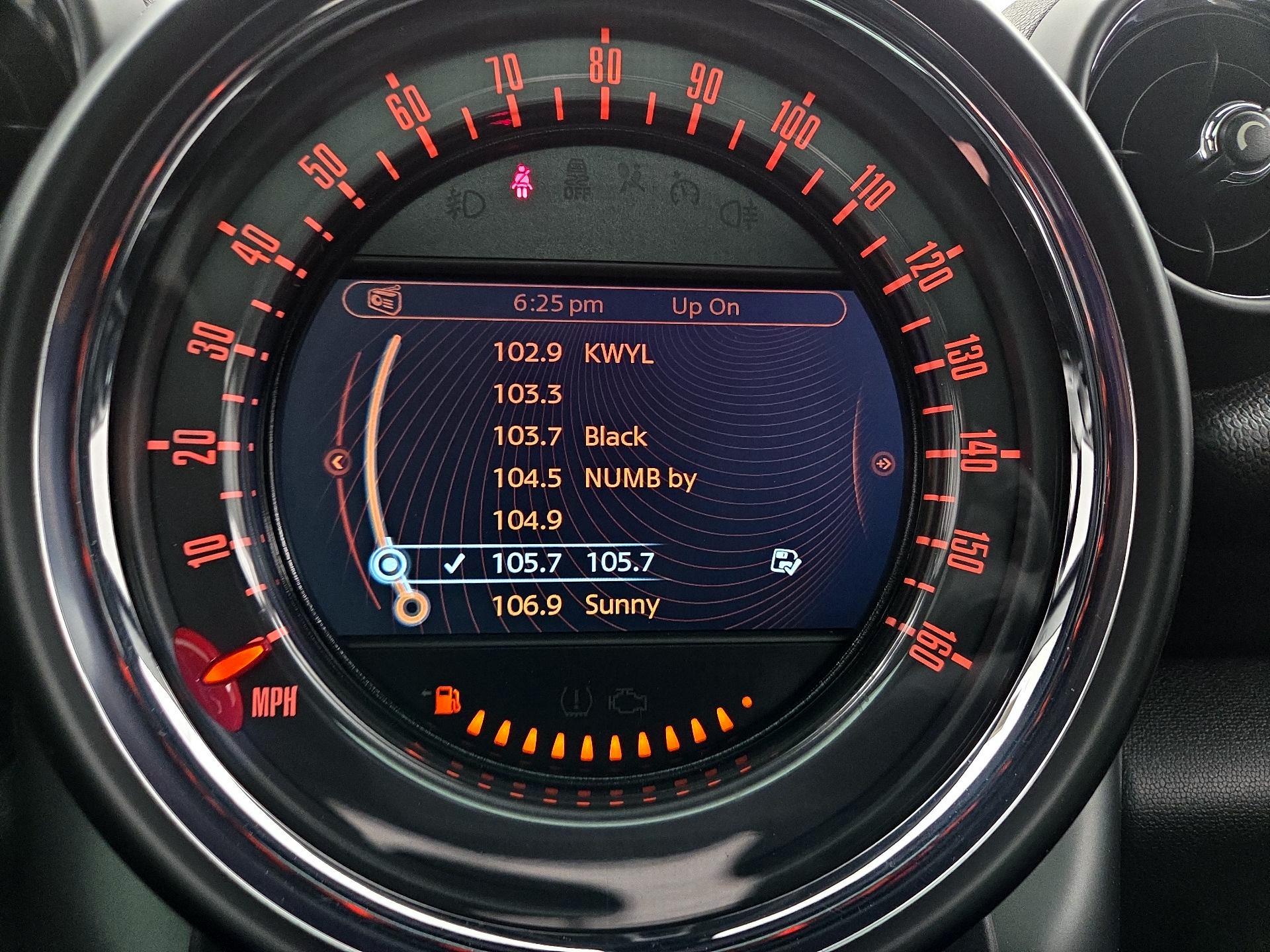 Thumbnail: 2016 MINI Cooper Countryman - 14