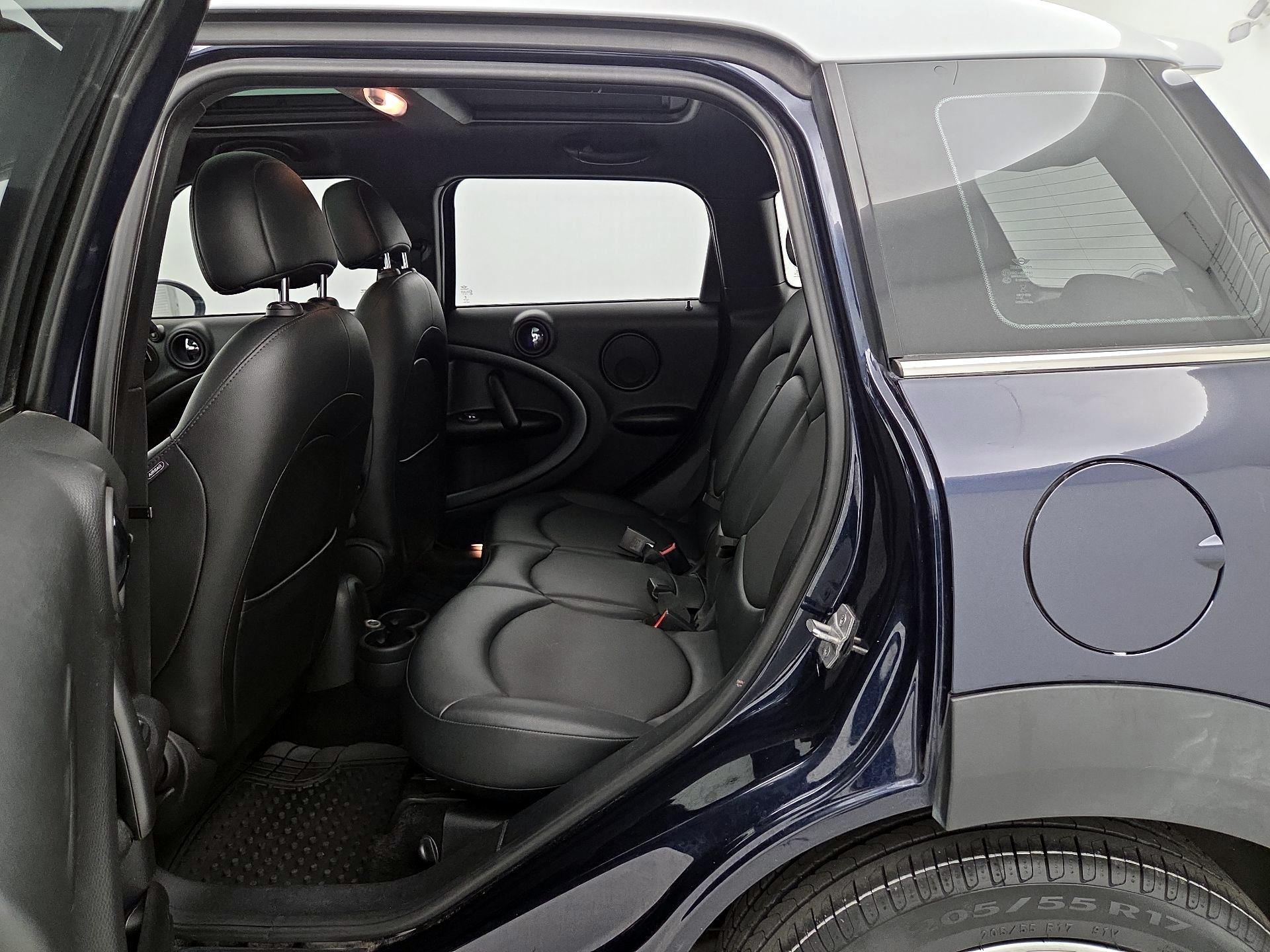 Thumbnail: 2016 MINI Cooper Countryman - 18