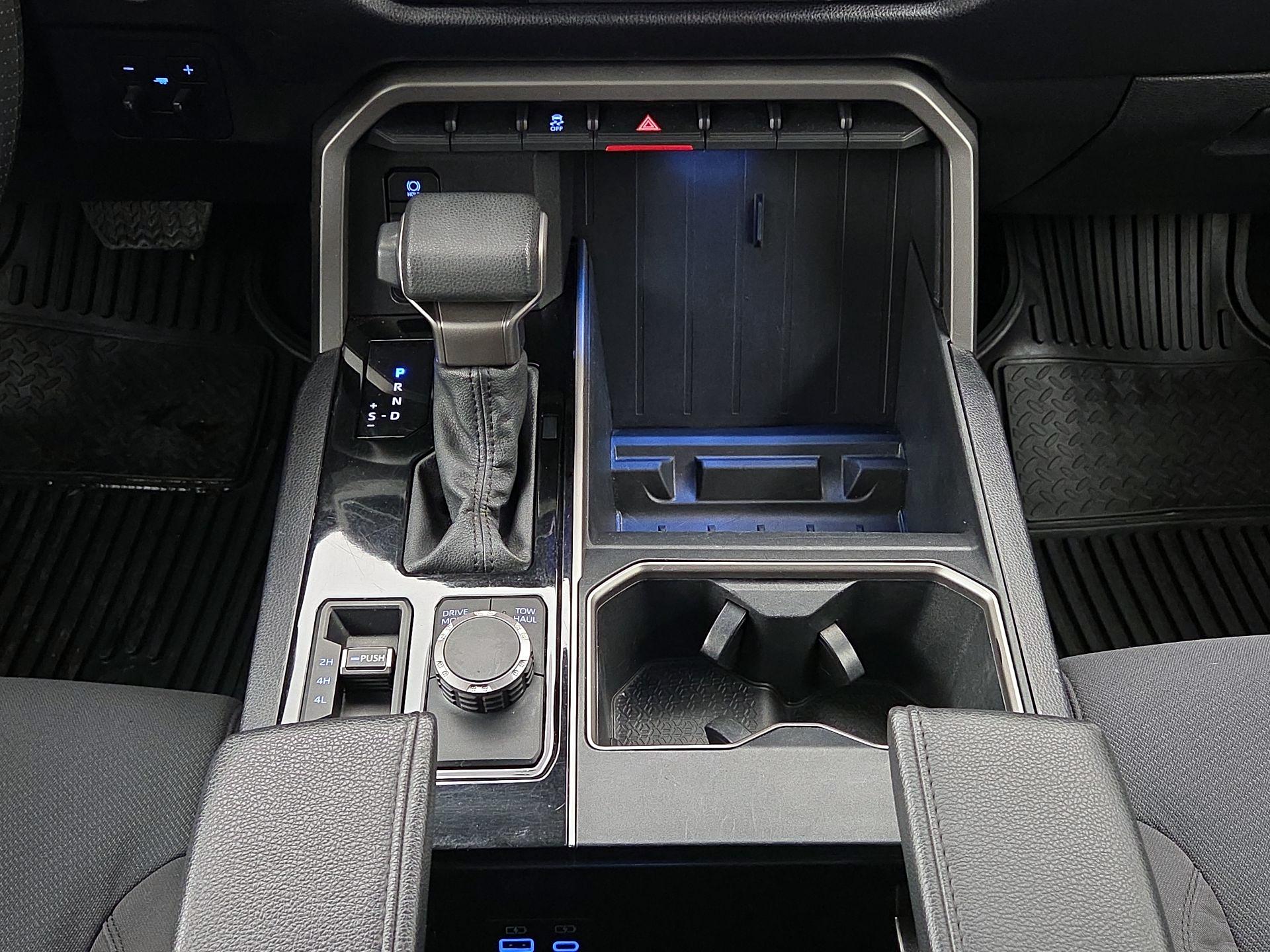 Thumbnail: 2022 Toyota Tundra - 17