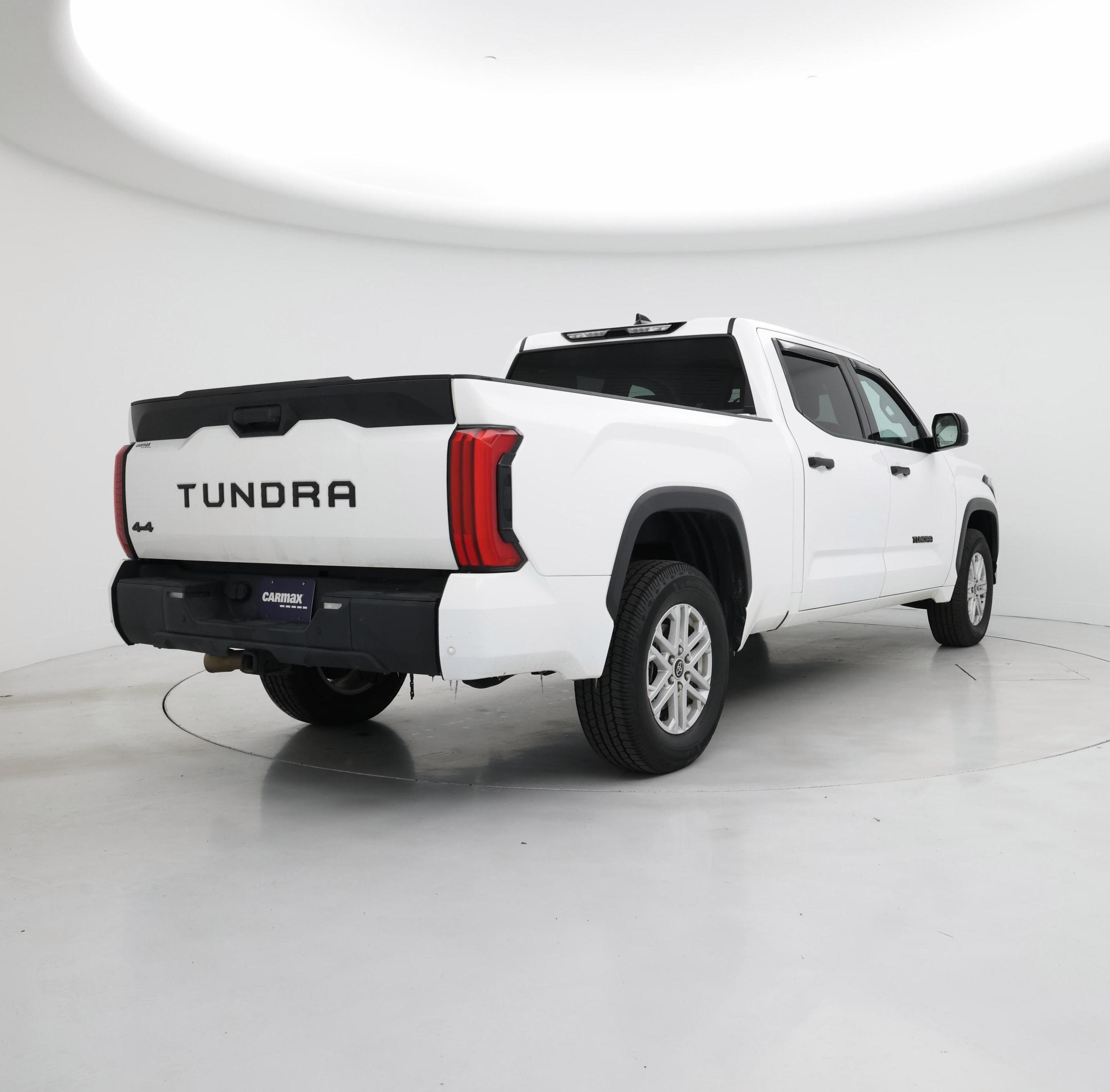 Thumbnail: 2022 Toyota Tundra - 8