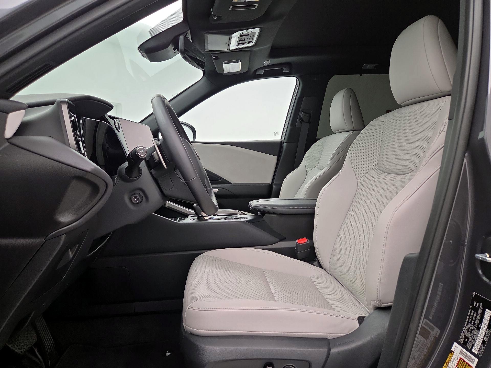 Thumbnail: 2025 Lexus TX - 11