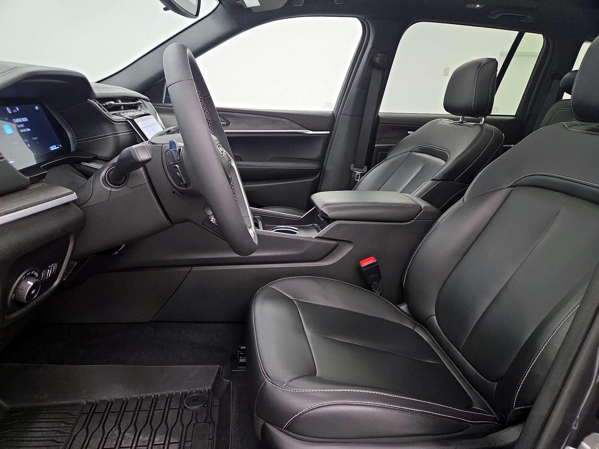 Thumbnail: 2024 Jeep Grand Cherokee - 11