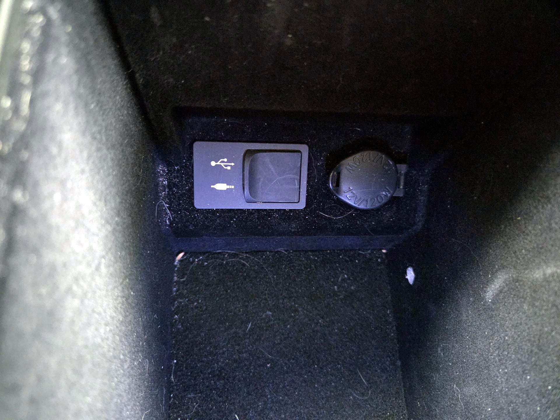 Thumbnail: 2014 Lexus ES - 19