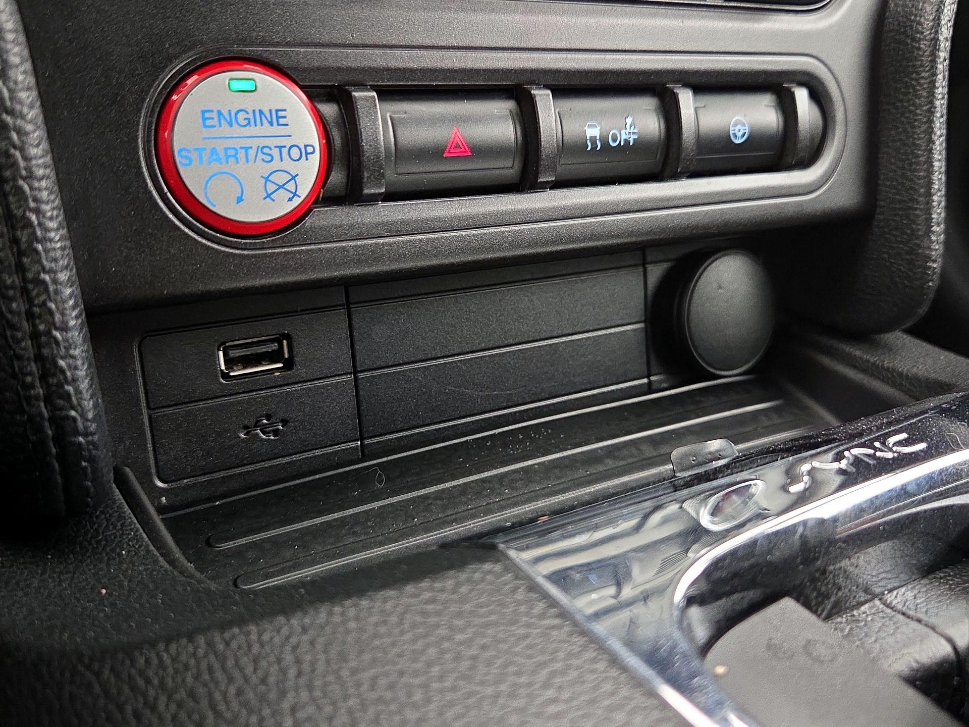 Thumbnail: 2016 Ford Mustang - 18