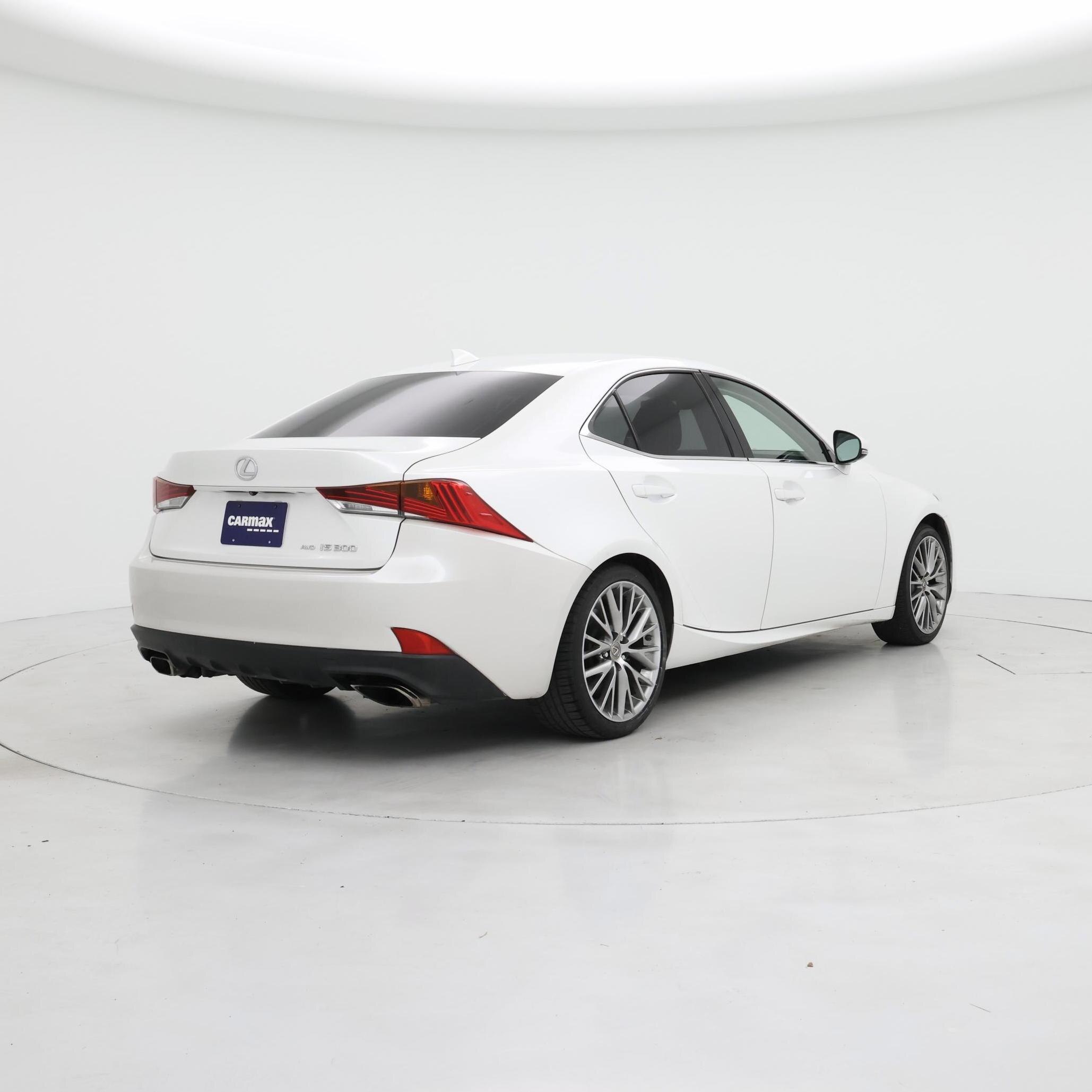 Thumbnail: 2017 Lexus IS - 8