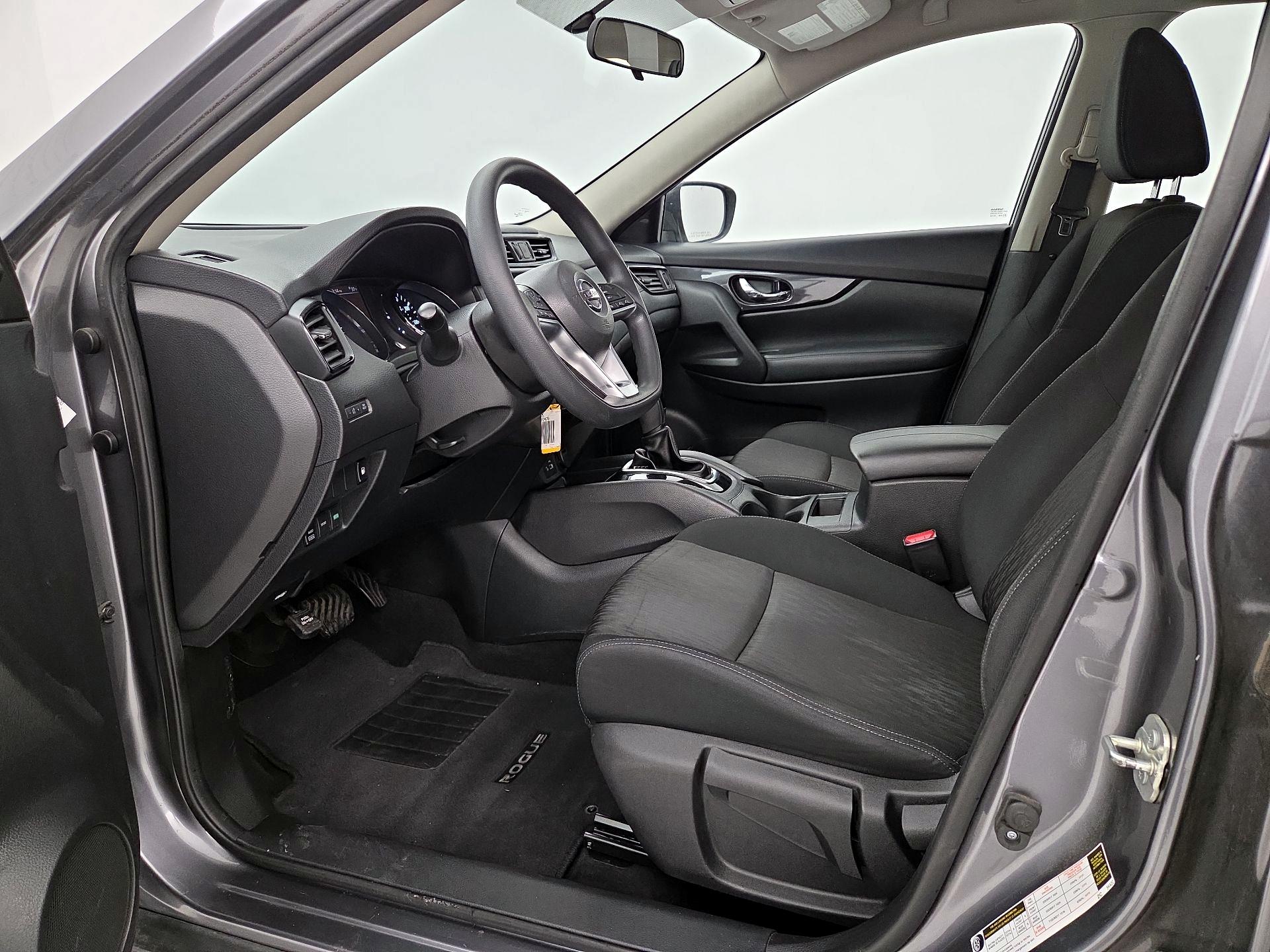 Thumbnail: 2018 Nissan Rogue - 11