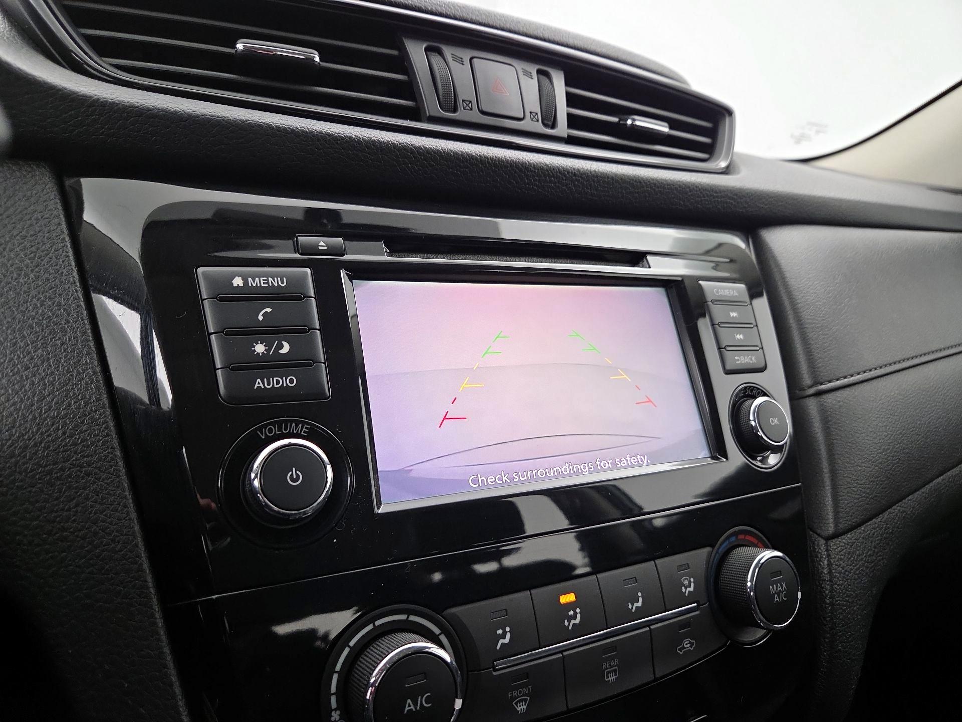 Thumbnail: 2018 Nissan Rogue - 14