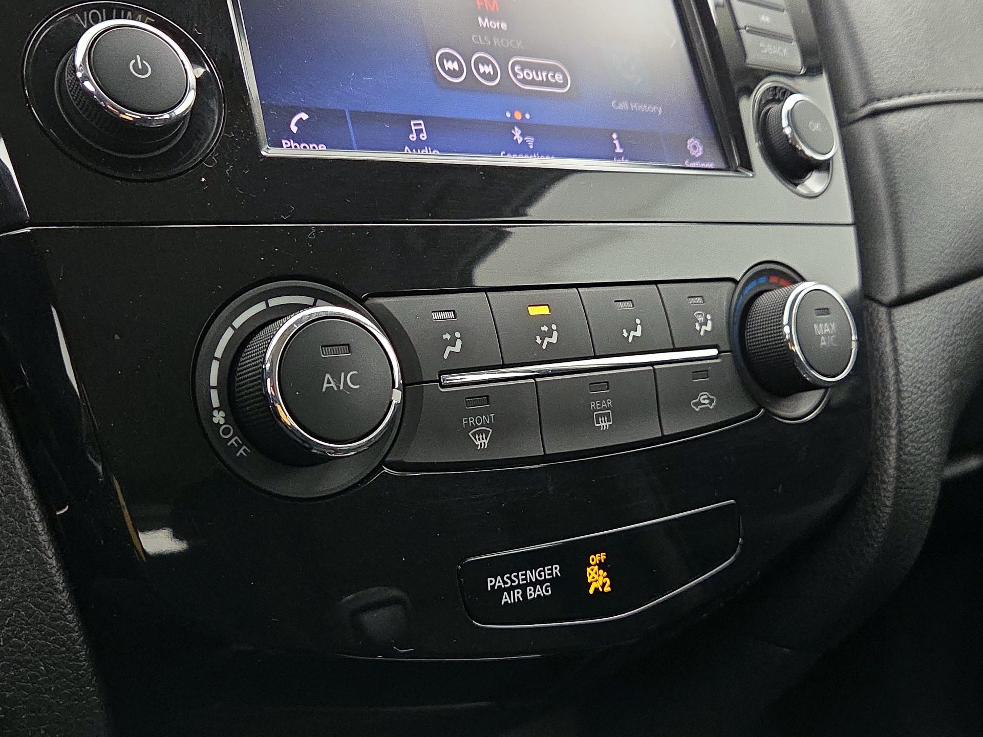 Thumbnail: 2018 Nissan Rogue - 16