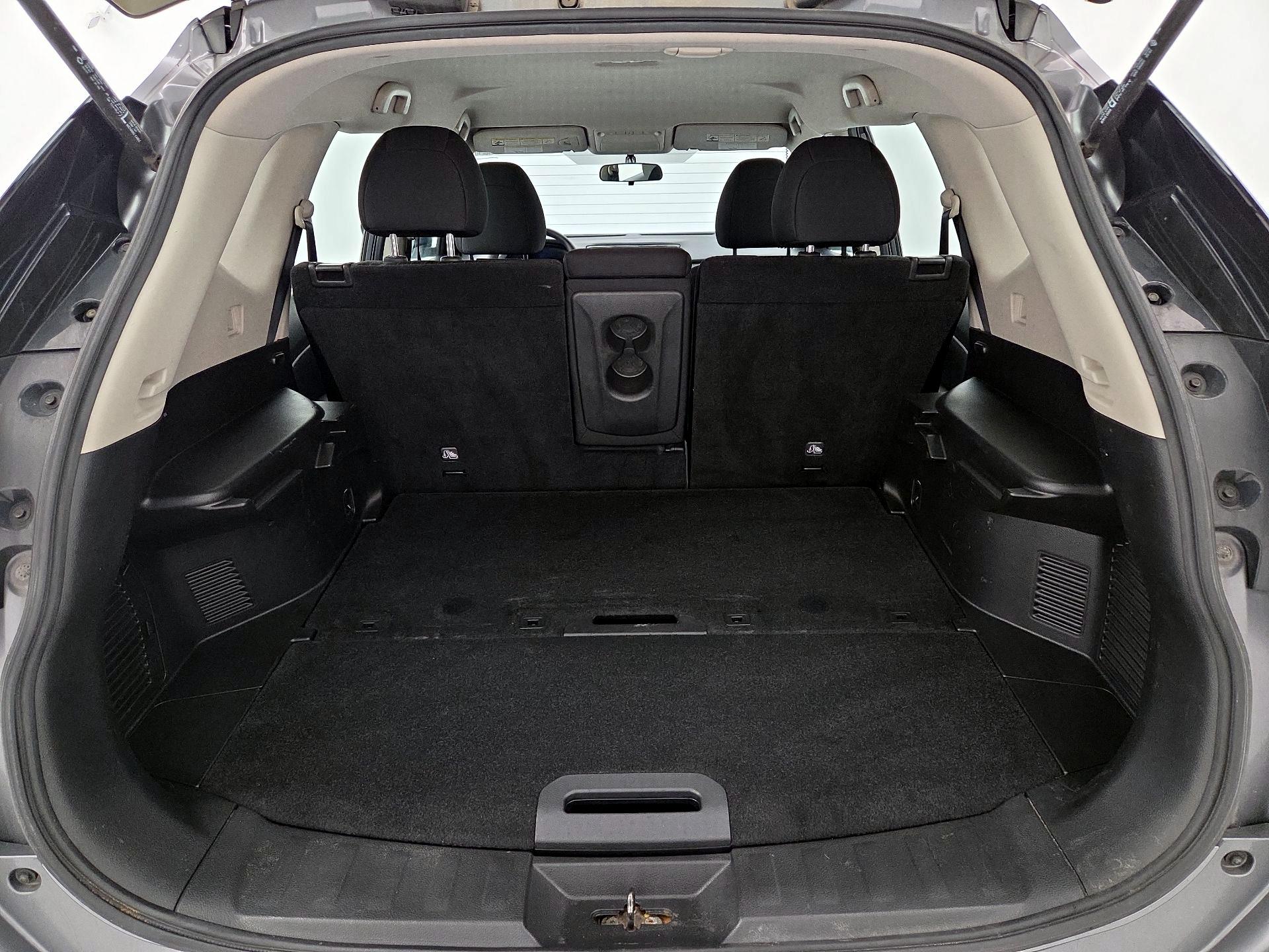 Thumbnail: 2018 Nissan Rogue - 20