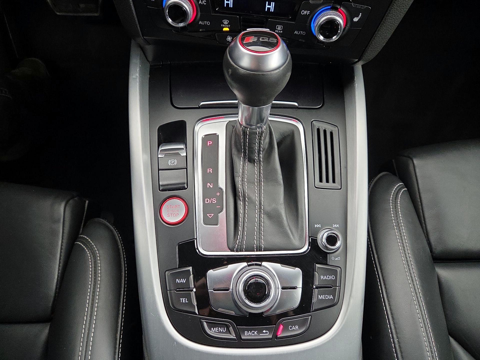 Thumbnail: 2016 Audi SQ5 - 18