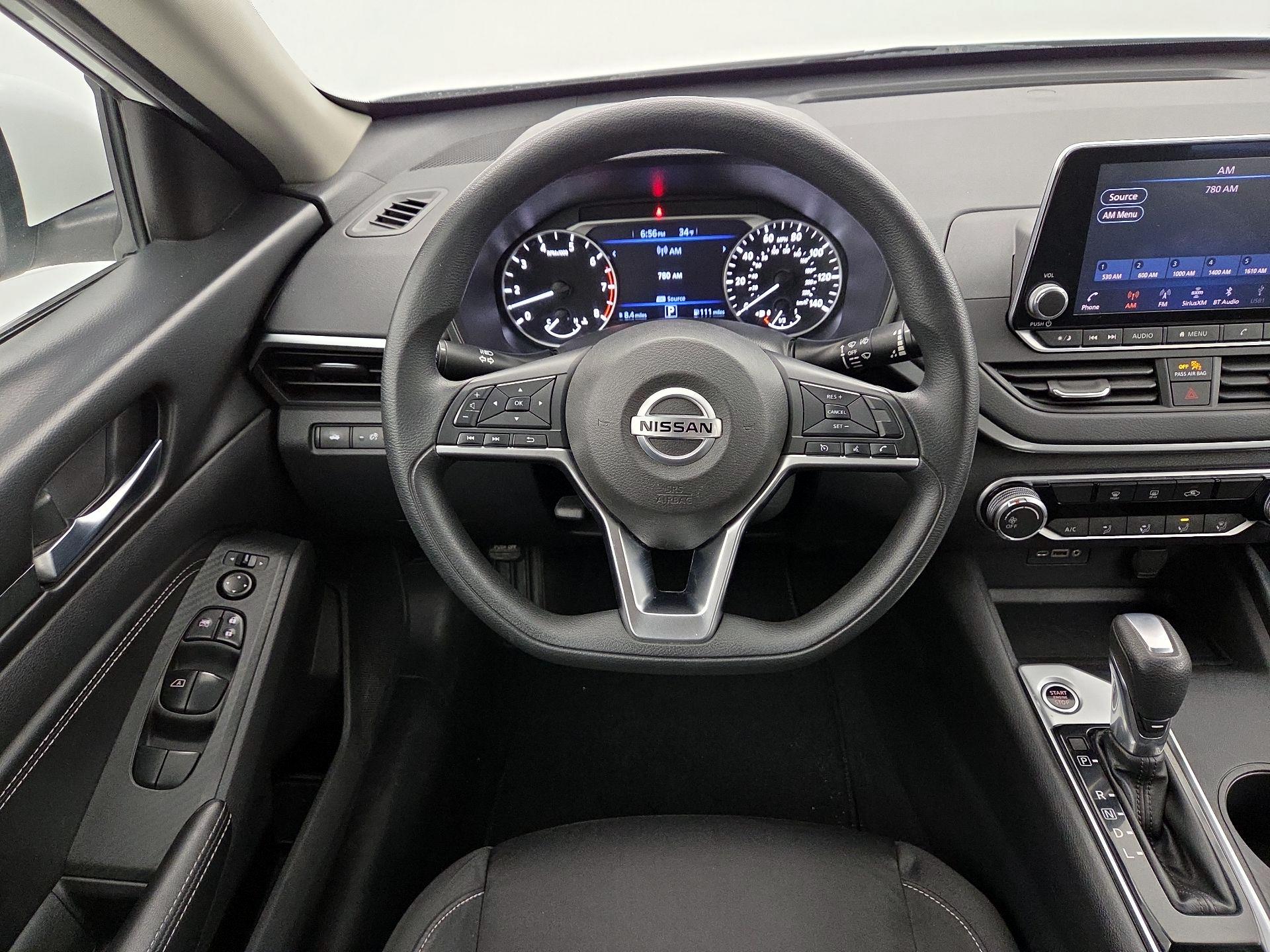 Thumbnail: 2020 Nissan Altima - 10