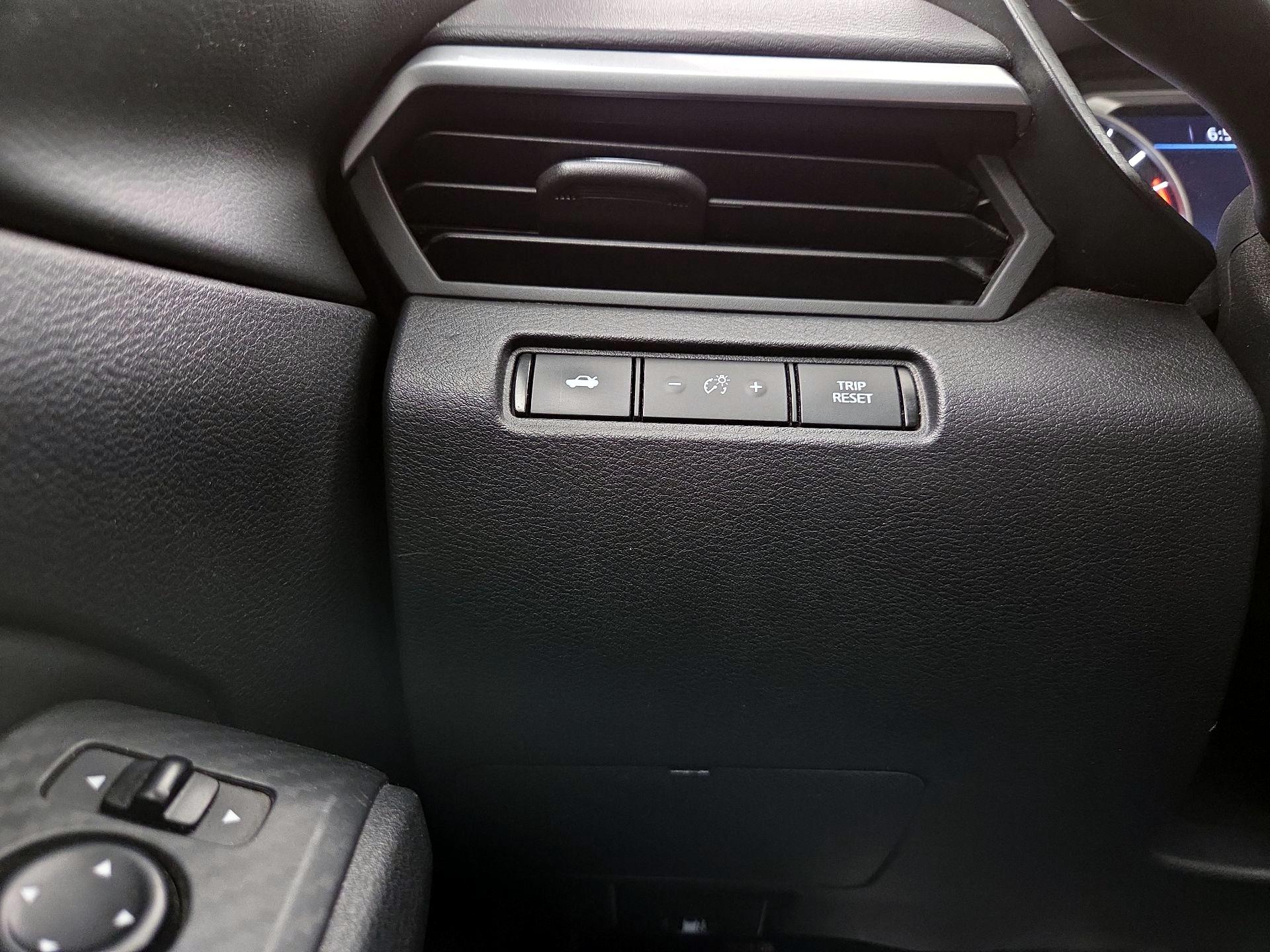 Thumbnail: 2020 Nissan Altima - 13