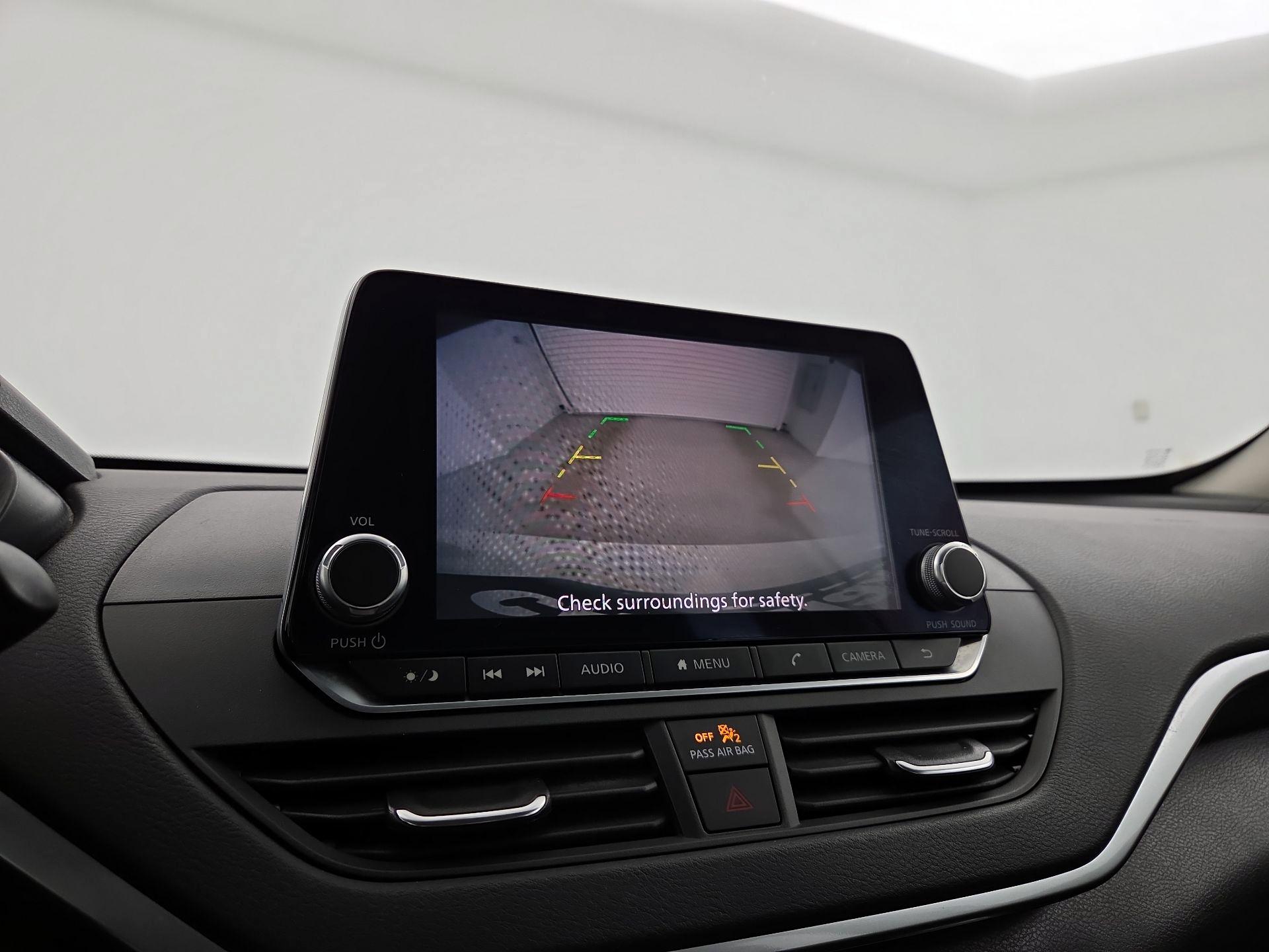 Thumbnail: 2020 Nissan Altima - 14